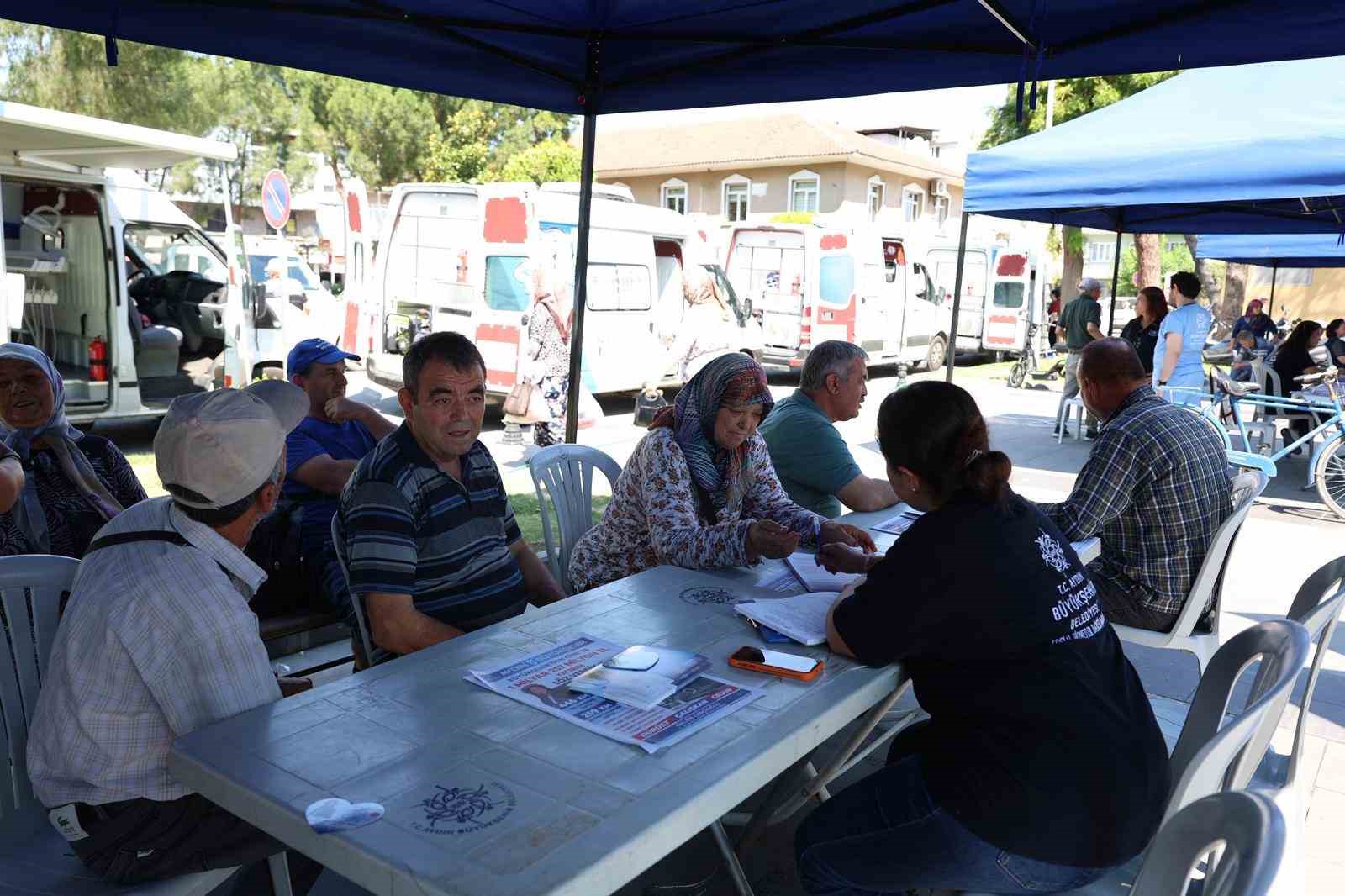 Mobil Ağız ve Diş Sağlığı Klinikleri Çine’de vatandaşlarla buluştu
