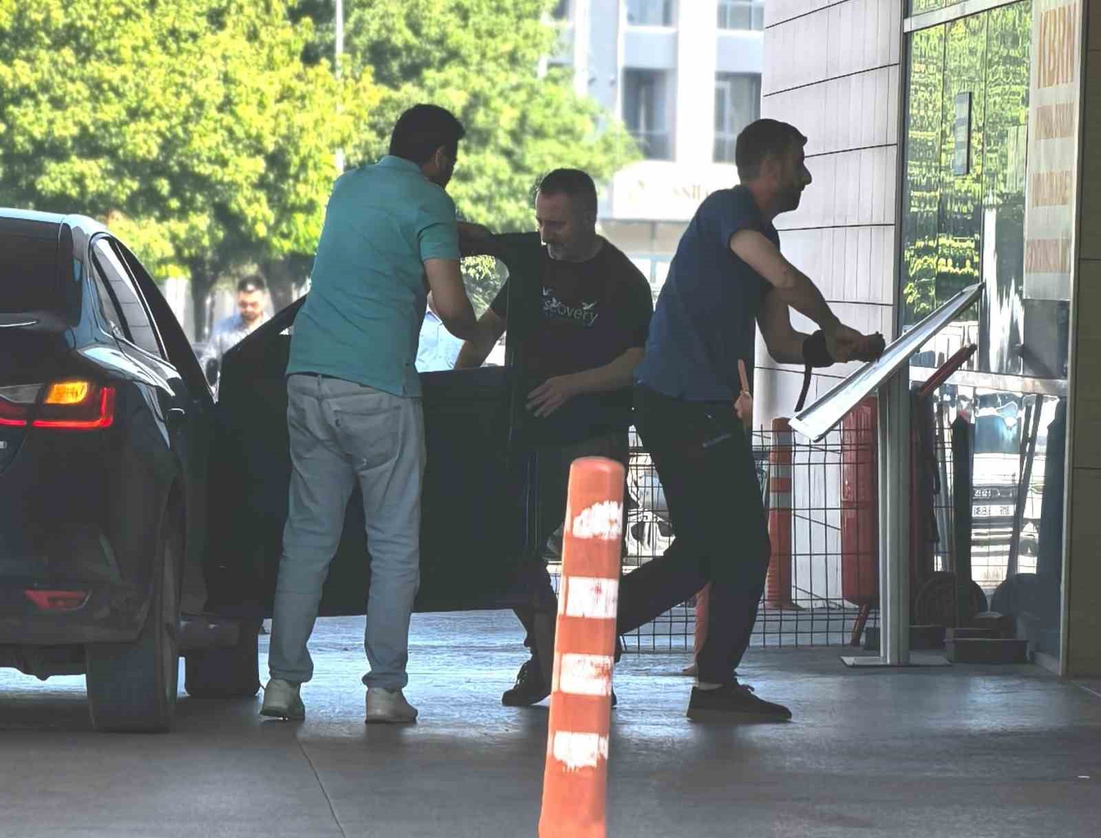 Elini makineye kaptıran işçinin parmağı koptu