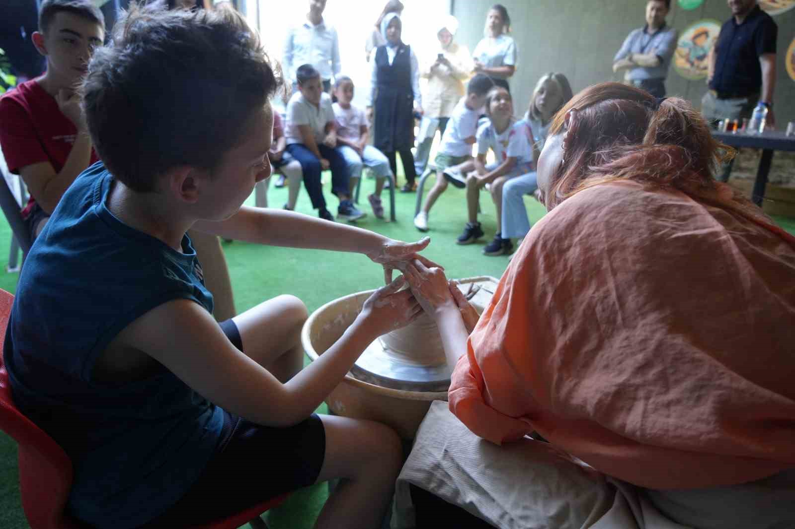 Geleneksel çömlekçilik minik ellerde hayat buldu
