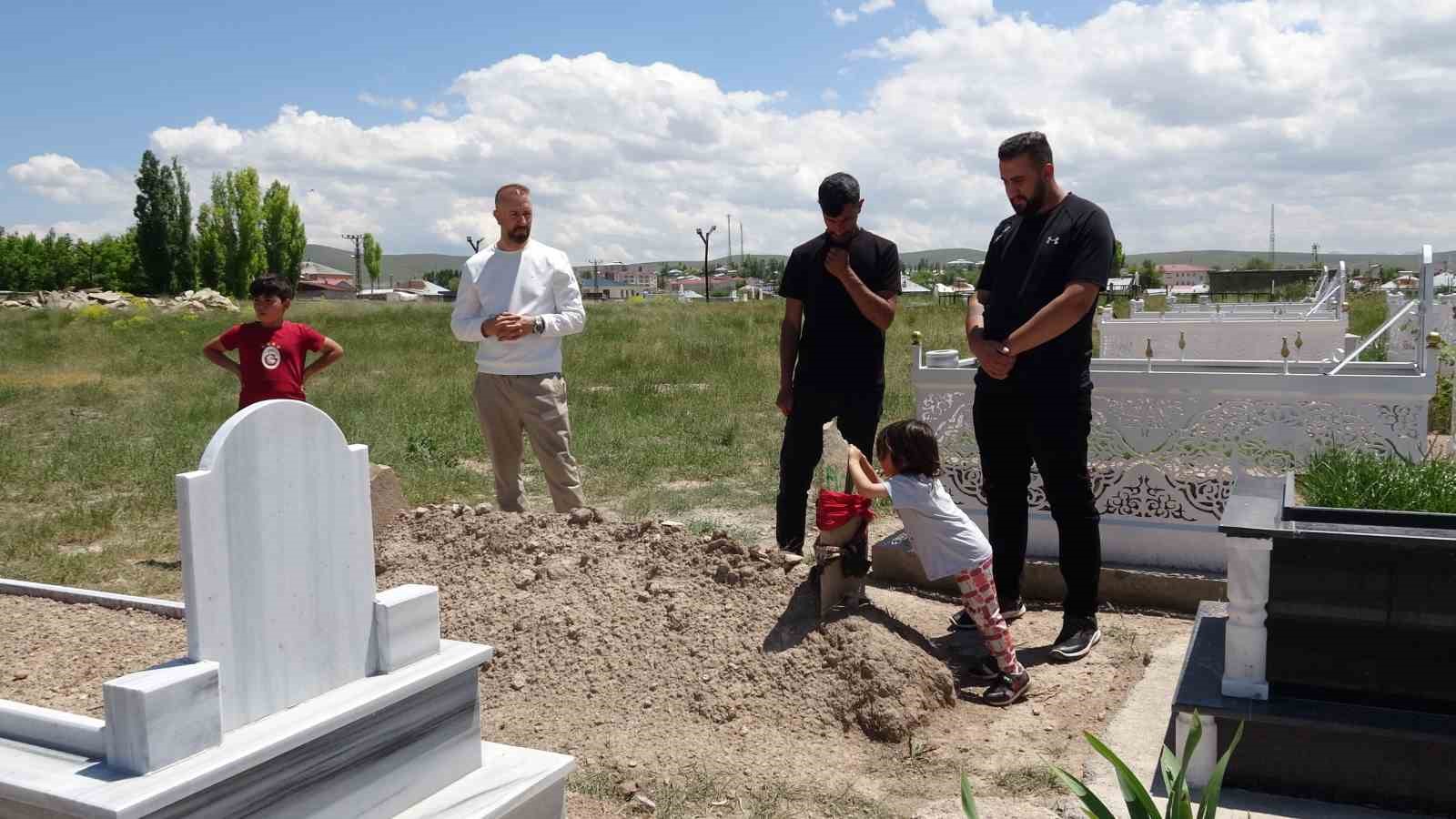 Yeğenini köpek saldırısında kaybeden amca: "İçişleri Bakanlığı yüreğimize su serpti"