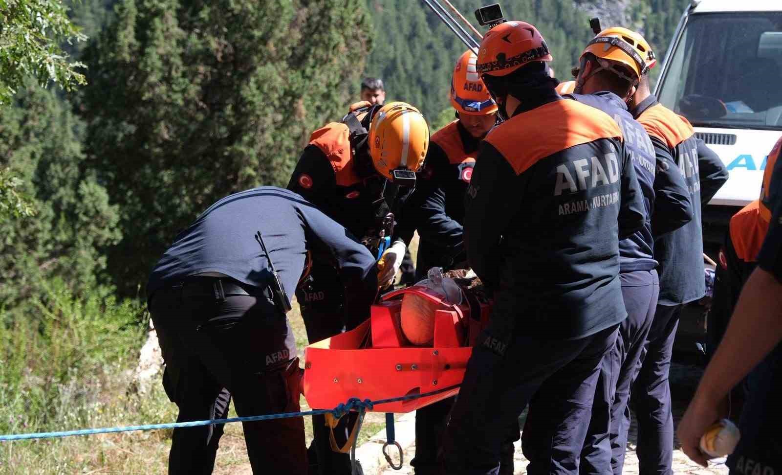 Mağarada gerçeğini aratmayan tatbikat