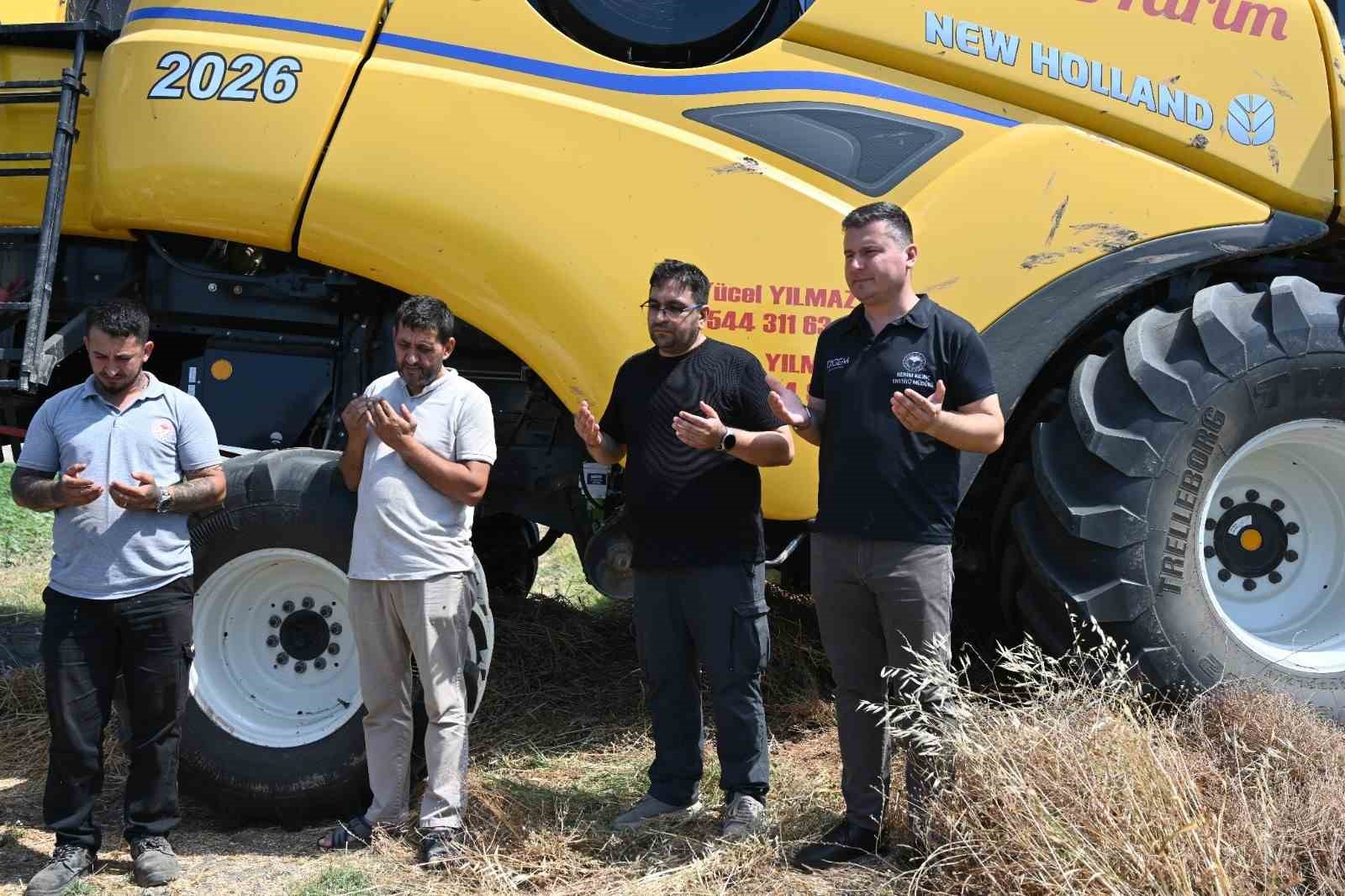 Koyunculuk Araştırma Enstitüsü’nde hasat bereketi