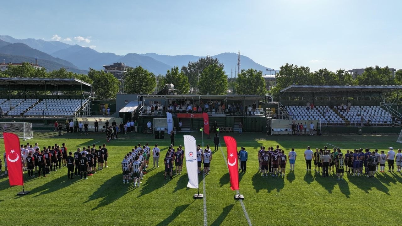 Denizli Büyükşehir Belediyesi Birimler Arası Futbol Turnuvası coşkuyla başladı