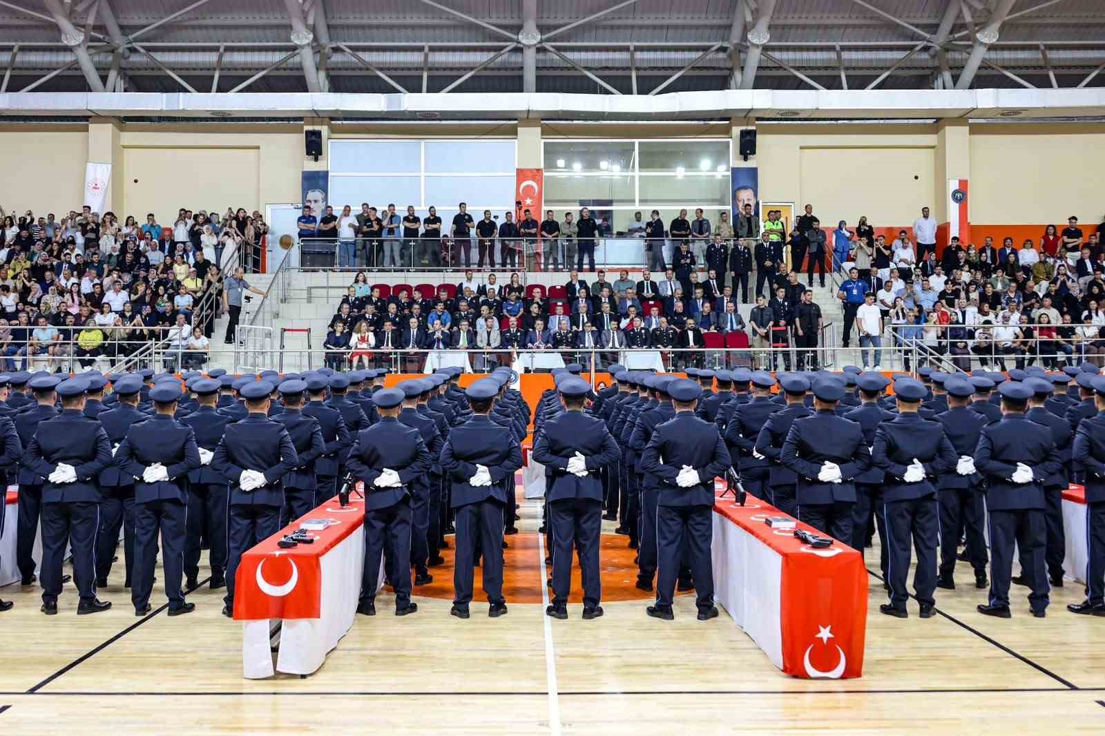 Bilecik’te 303 polislik öğrencisi yemin etti