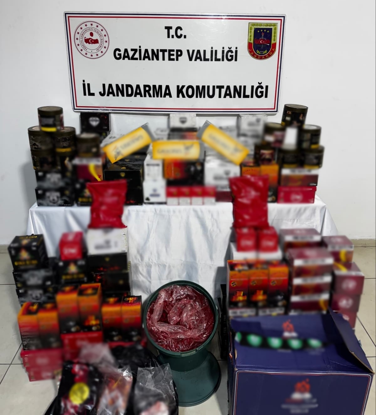 Gaziantep’te 1,4 milyon TL değerinde kaçak malzeme ele geçirildi: 2 gözaltı