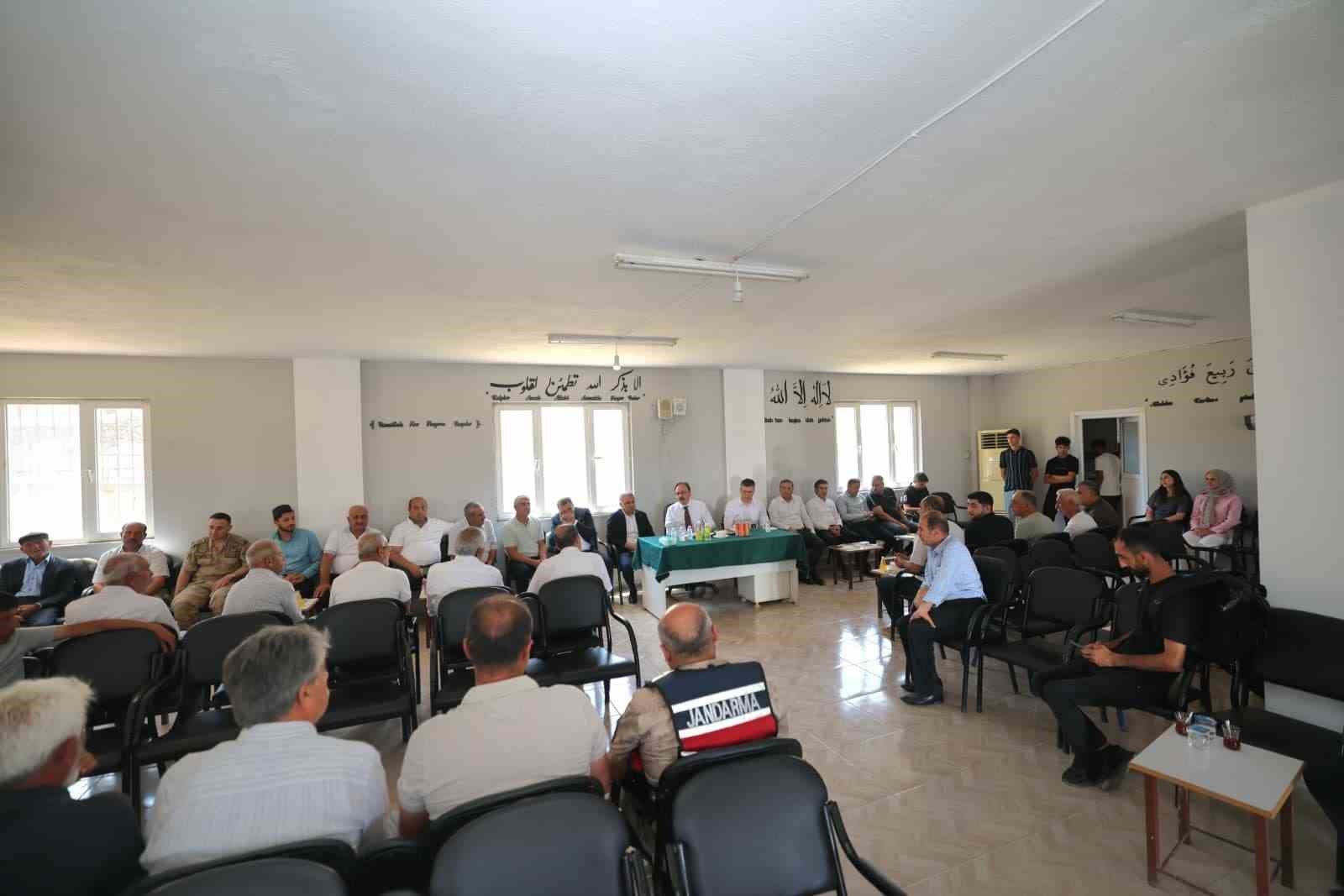Siirt kırsalında asfalt seferberliği: 3,4 kilometrelik yol tamamlandı