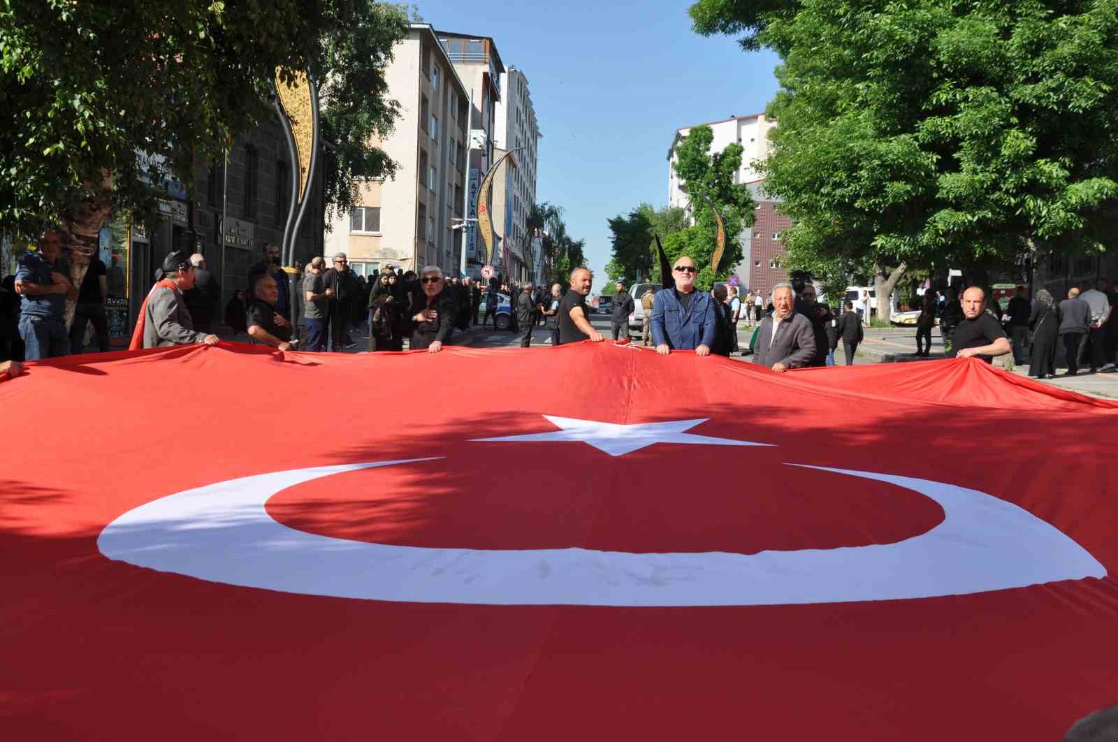 Kars’ta Kerbela şehitleri anıldı