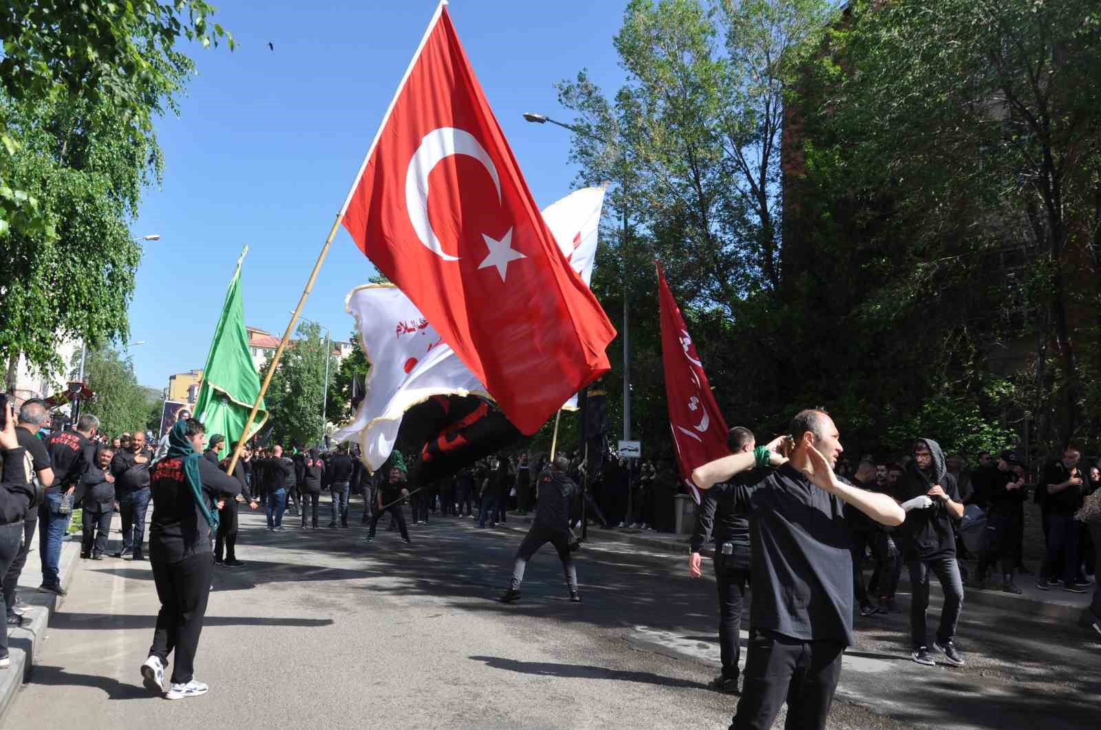 Kars’ta Kerbela şehitleri anıldı