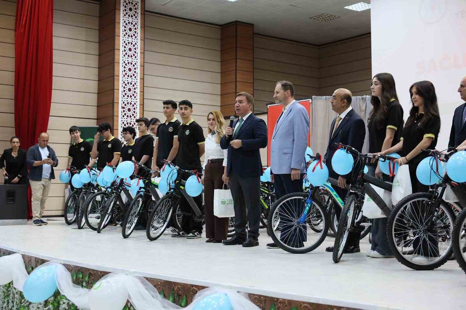 28 bin öğrencinin katıldığı sağlıklı yaşam ligi ödülleri sahiplerini buldu