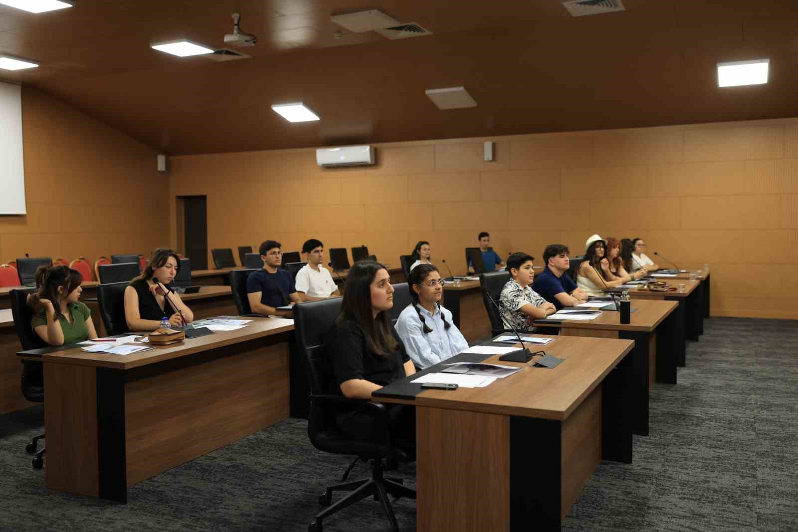 Marmaris’te Genç İklim Elçileri programı başladı