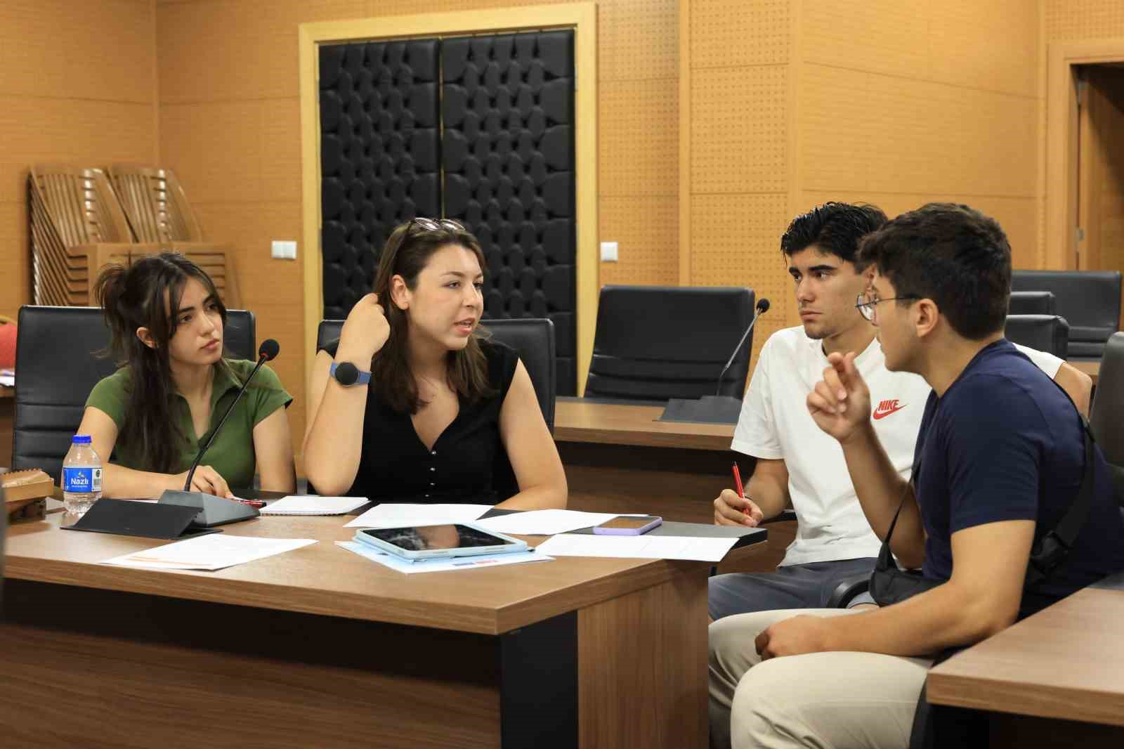 Marmaris’te Genç İklim Elçileri programı başladı