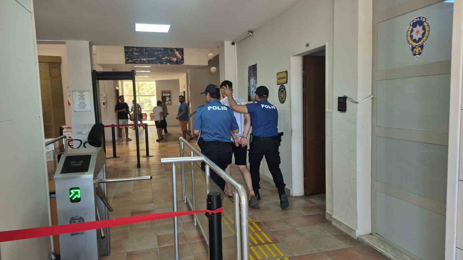 Uygulamadan kaçarken polisi ve motosikletliyi yaraladı