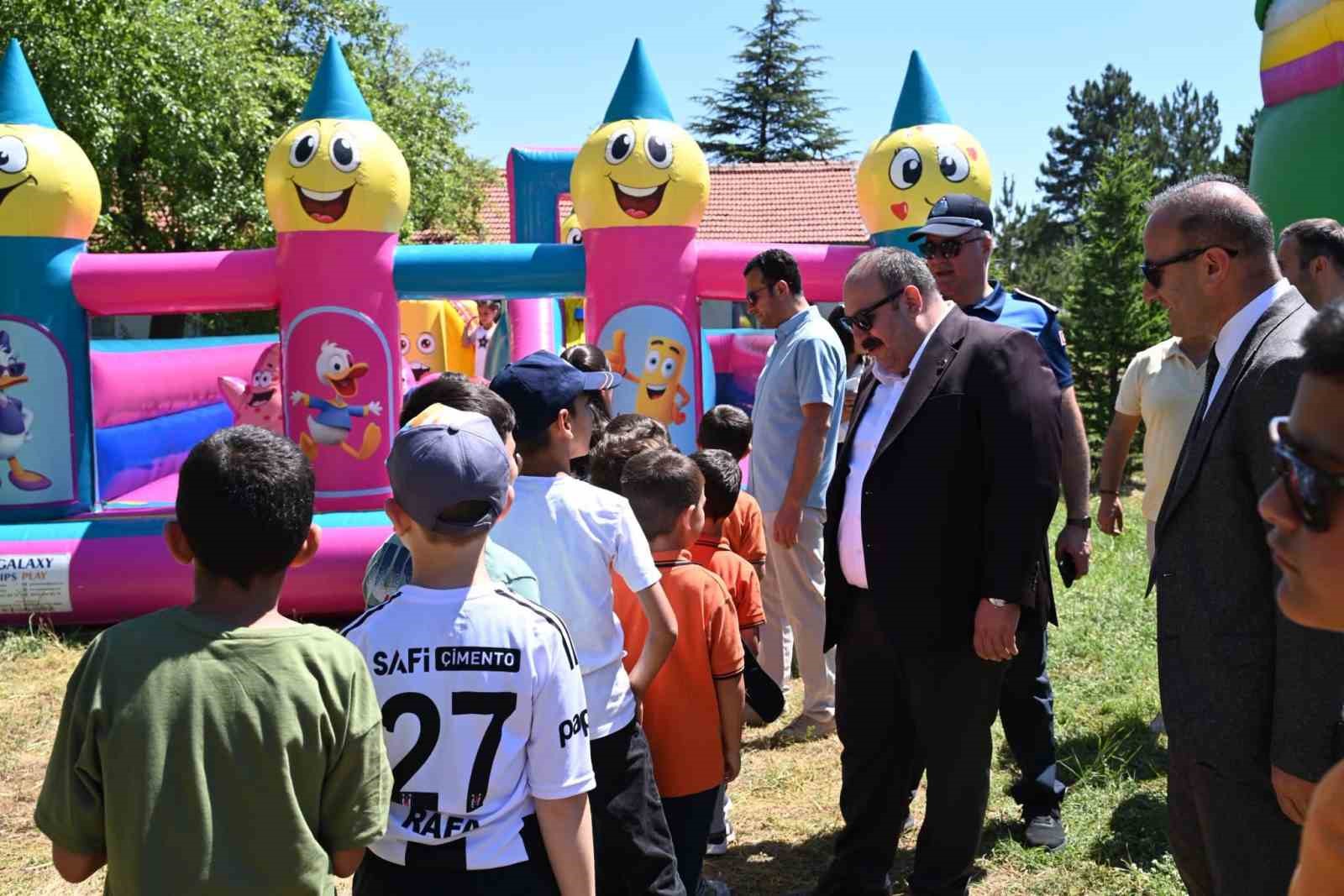 İnönü’de başkandan çocuklara tatil öncesi dev organizasyon