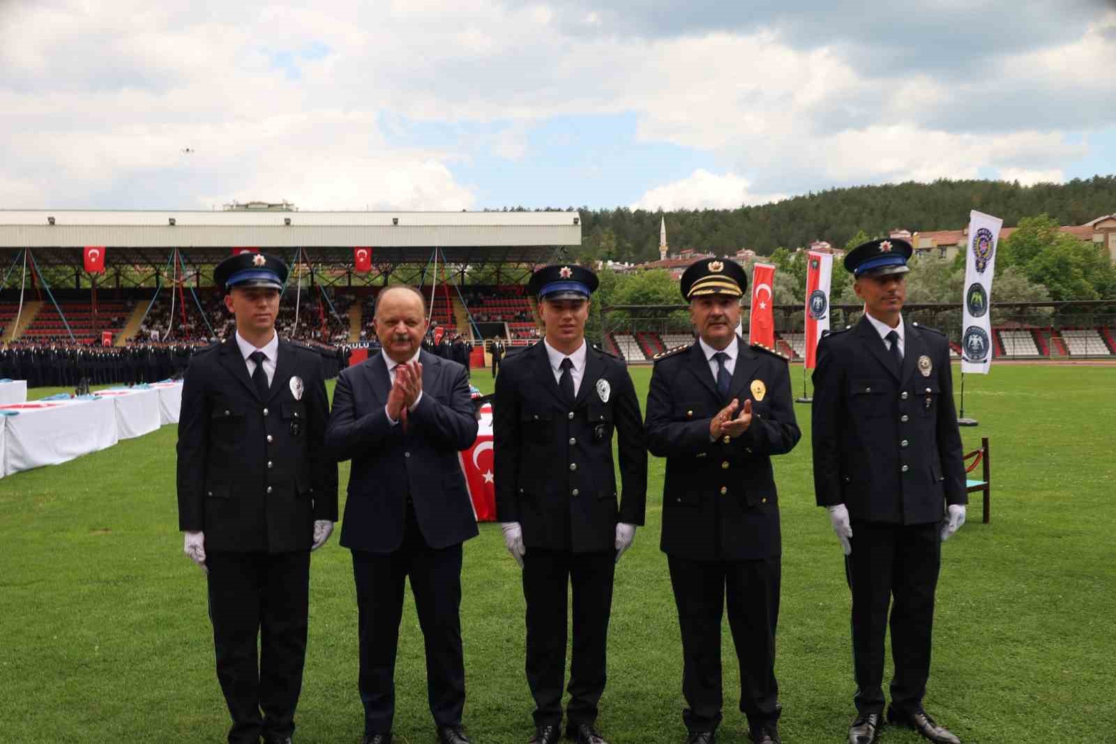 Kastamonu’da eğitimlerini tamamlayan 479 polis adayı törenle mezun oldu