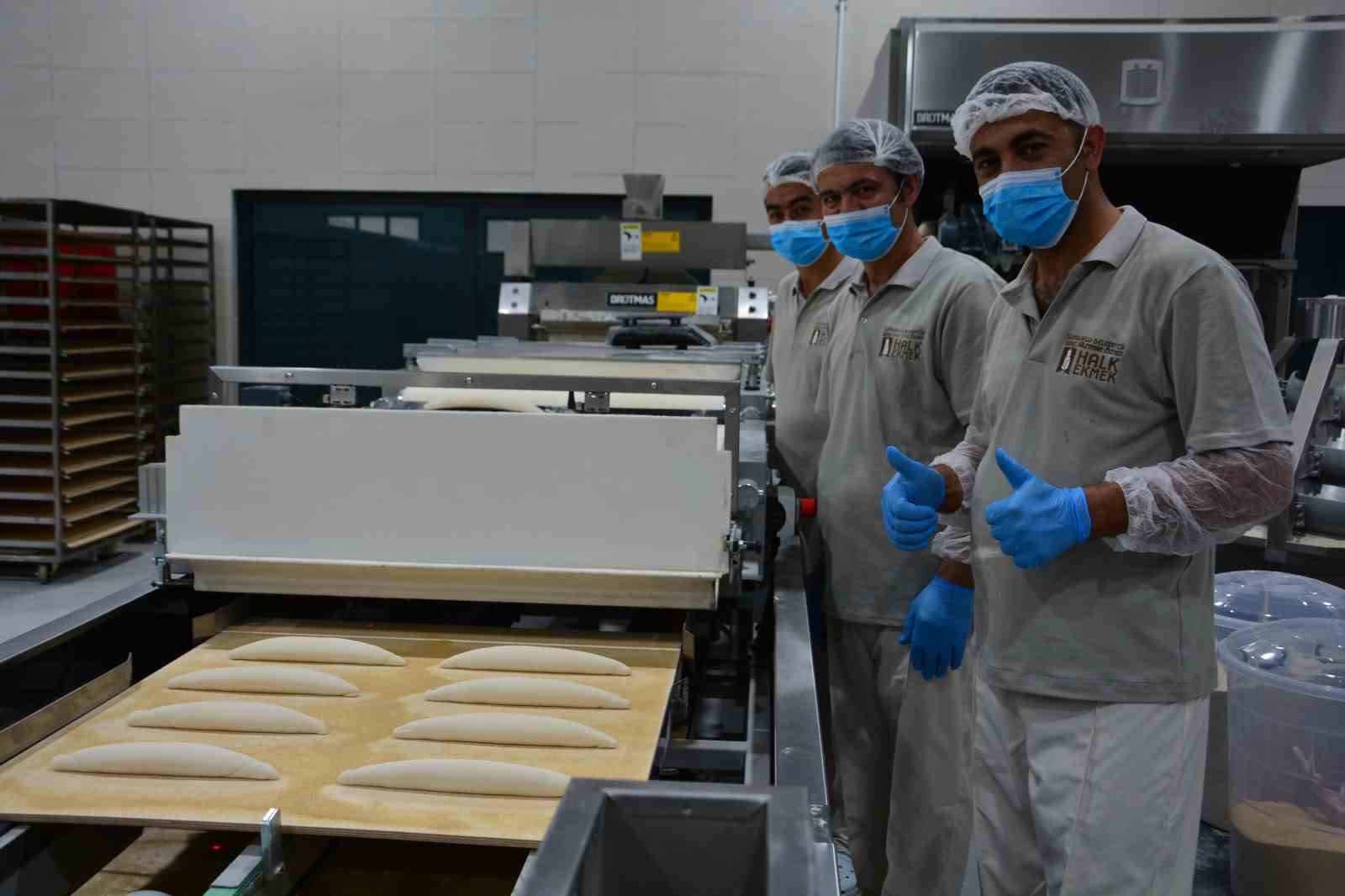 Sungurlu Belediyesi Halk Ekmek Fabrikası törenle açıldı: Günde 10 bin ekmek üretiliyor