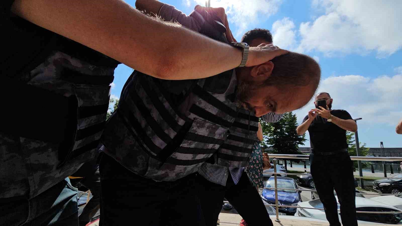 Bıçaklı kavgada arkadaşını öldüren zanlı tutuklandı