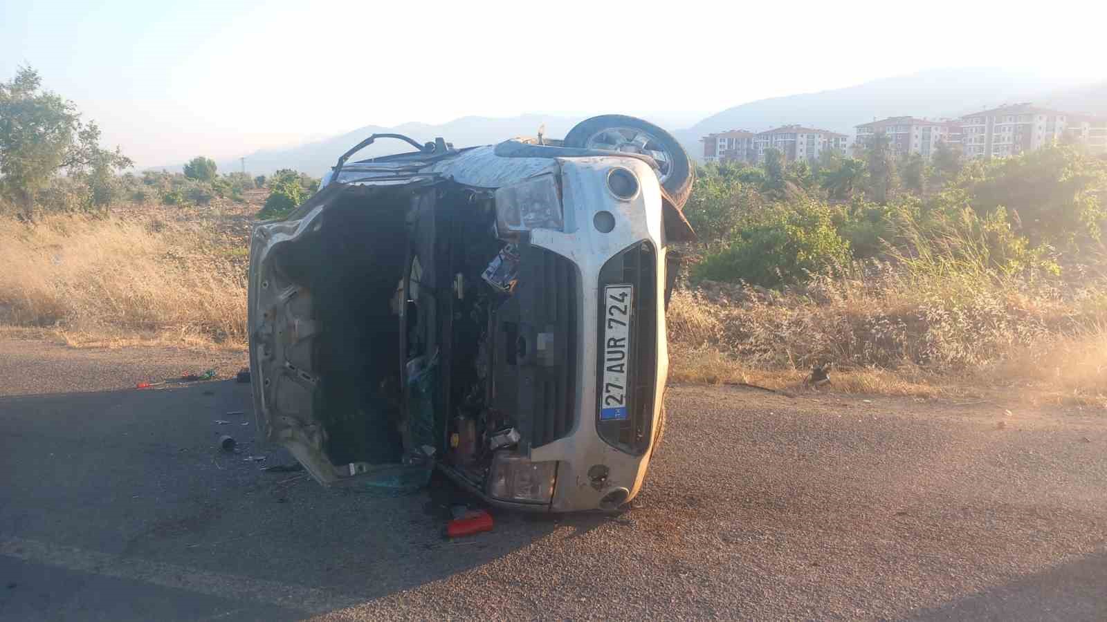 İslahiye’de feci kaza: 2’si ağır 6 yaralı