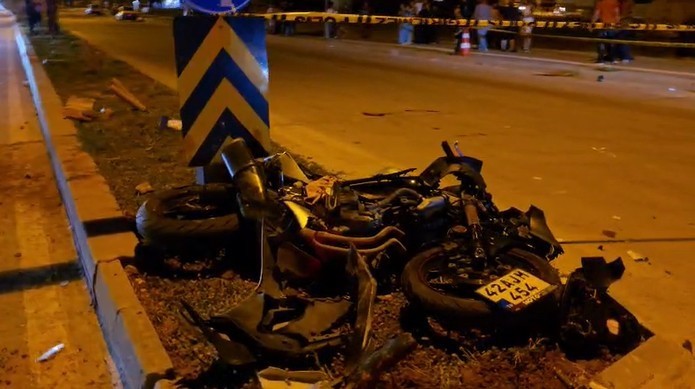 Nizip’te iki motosiklet çarpıştı: 4 yaralı
