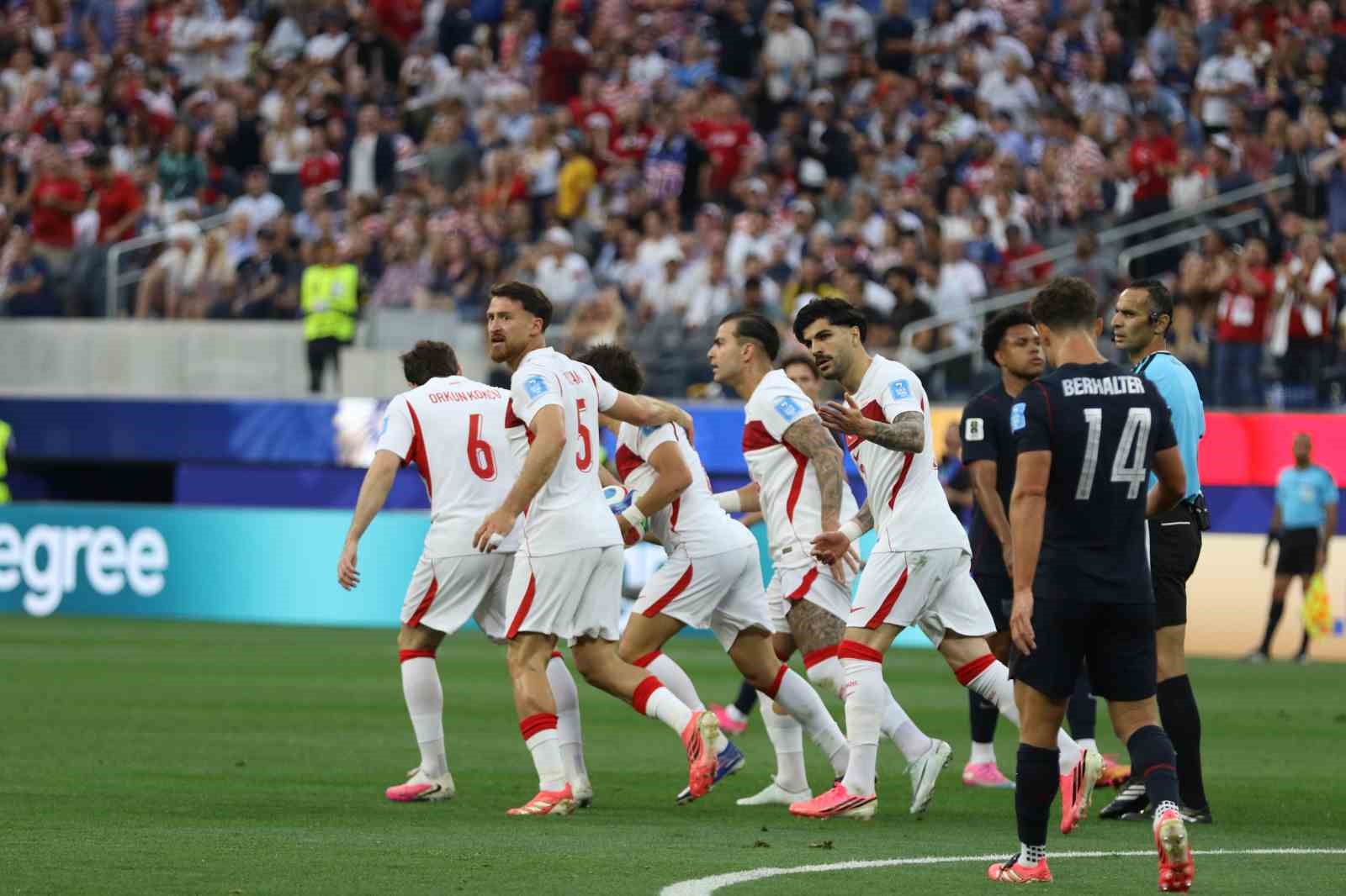 2026 FIFA Dünya Kupası: Türkiye: 2 - ABD: 1 (İlk yarı)