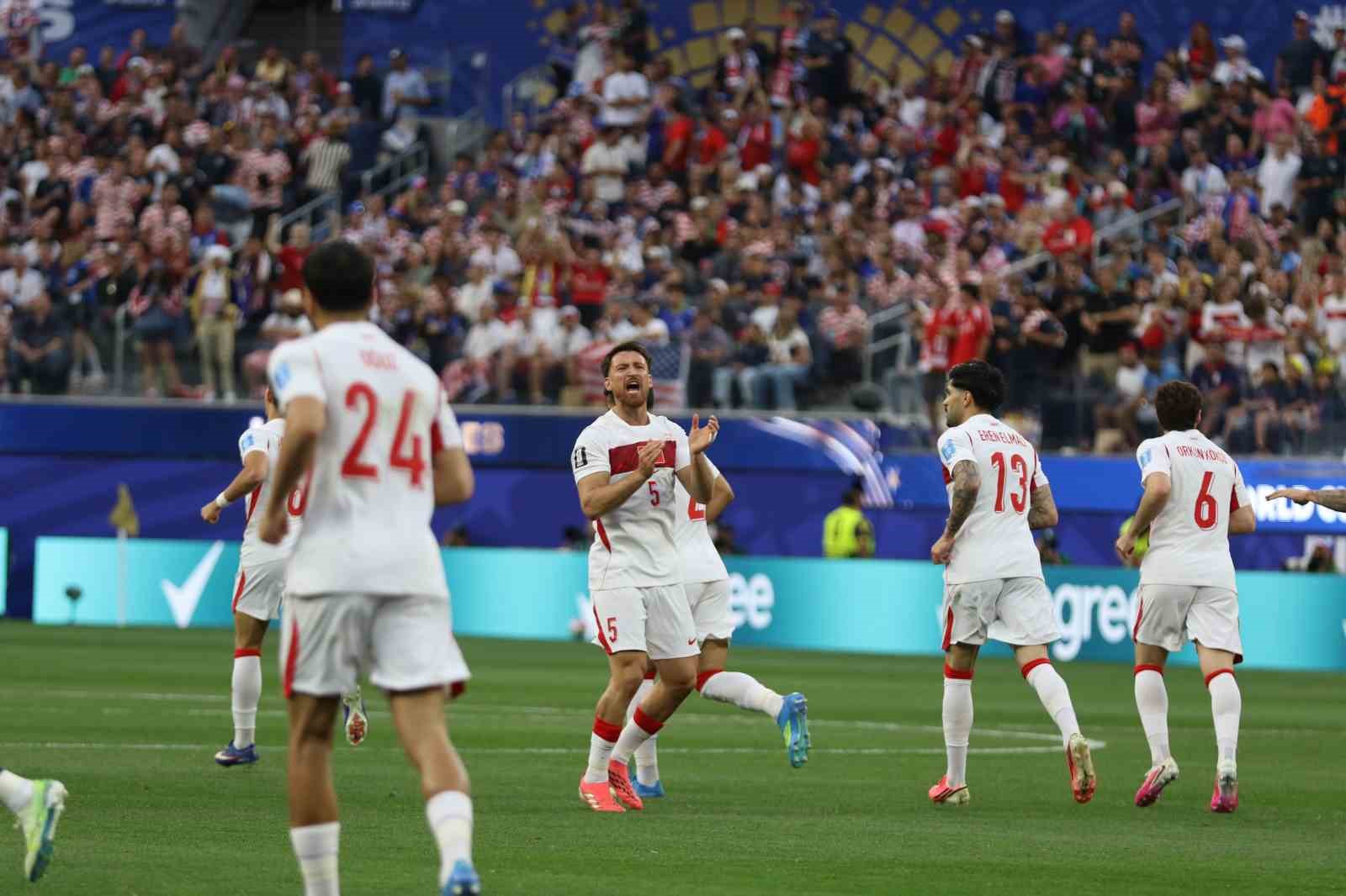2026 FIFA Dünya Kupası: Türkiye: 2 - ABD: 1 (İlk yarı)