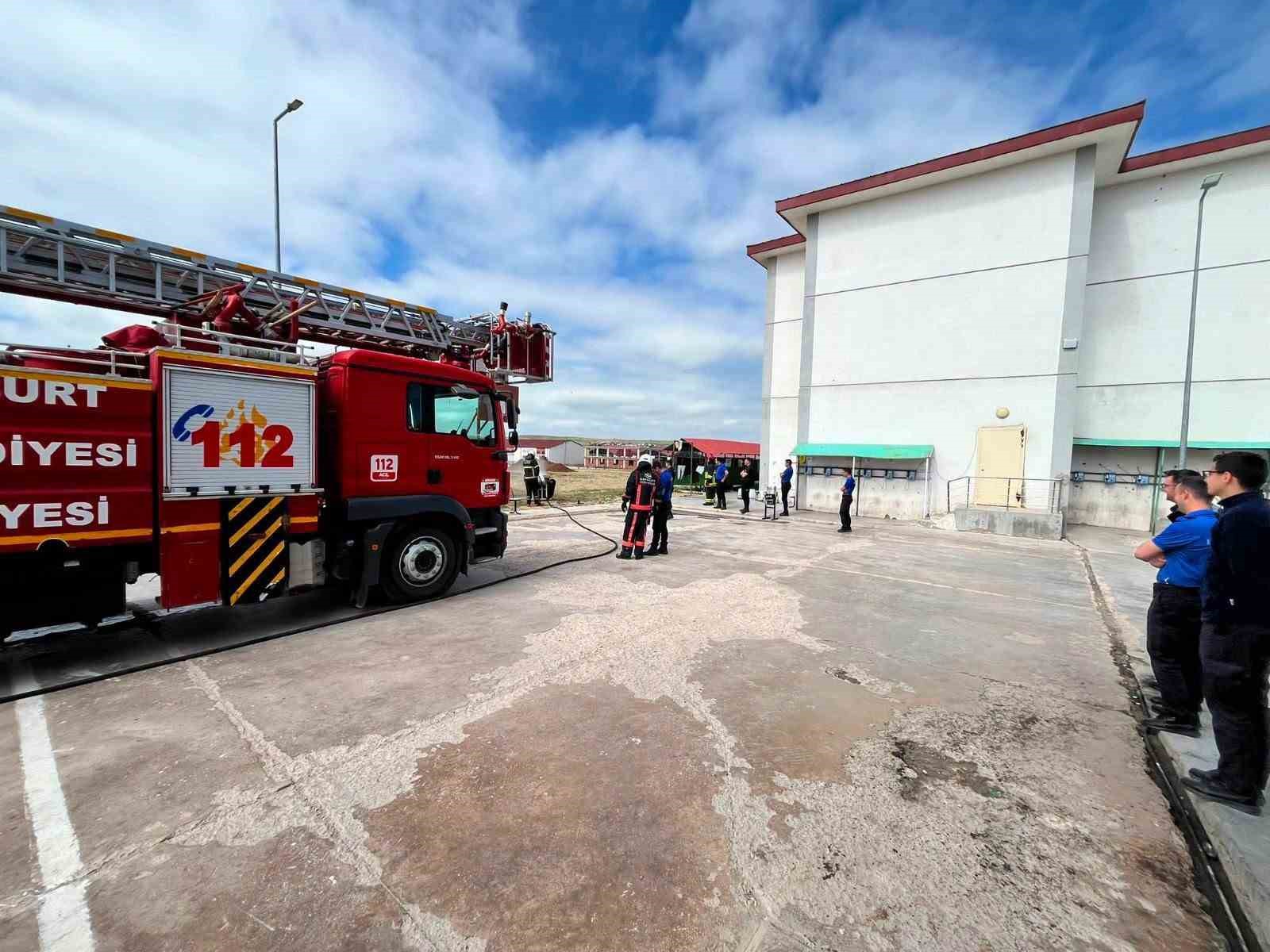 Bayburt Açık Ceza İnfaz Kurumunda yangın tatbikatı yapıldı