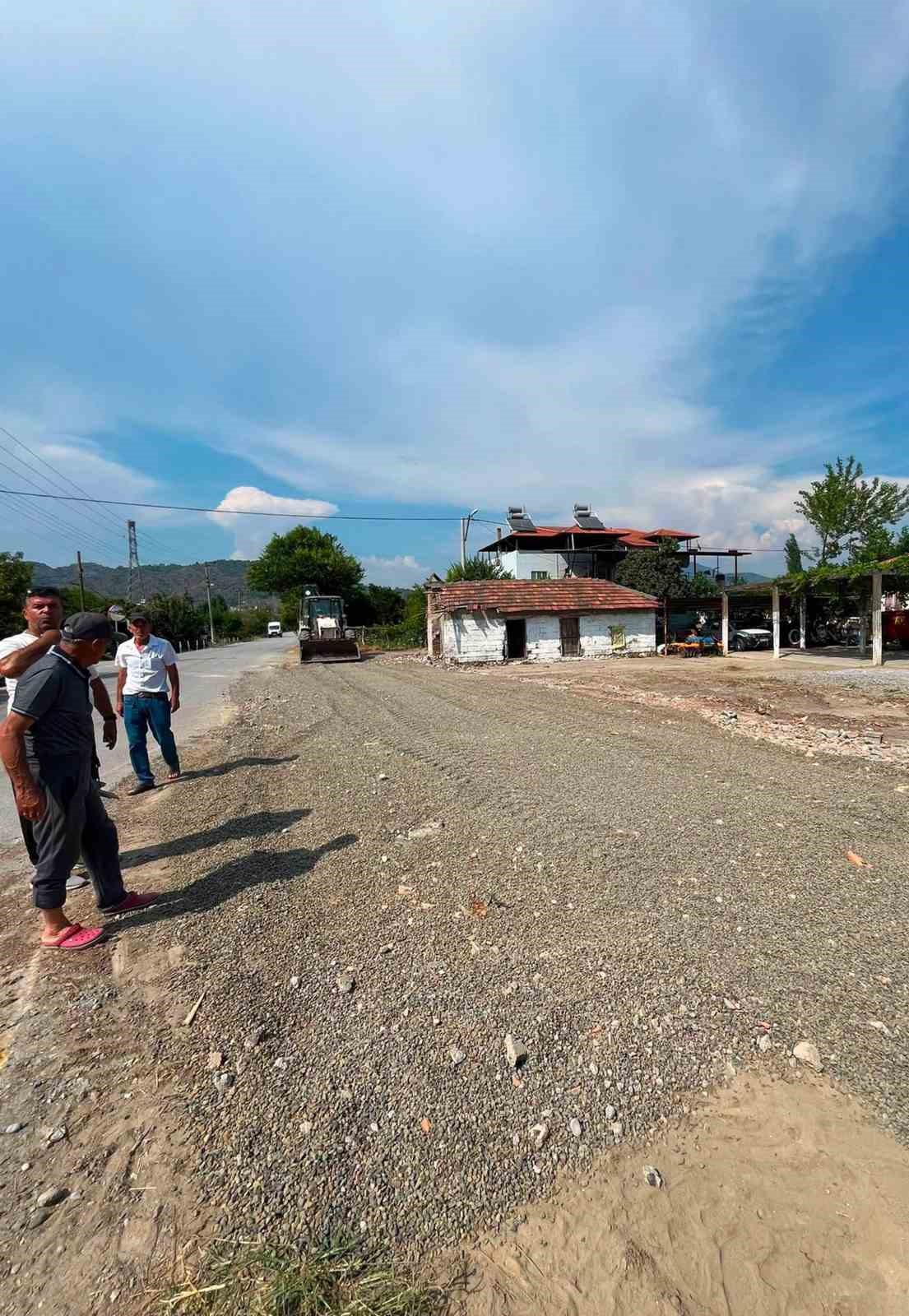 Ortaca Dikmekavak’ta yol güvenliği artırılıyor