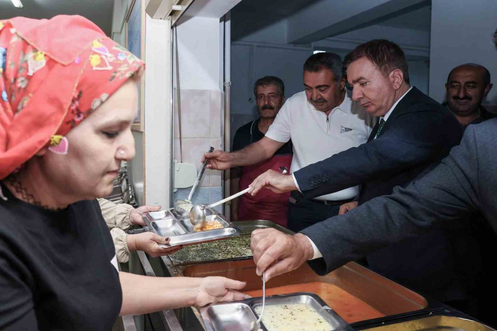 Erzincan’da Muharrem ayı birlik ve kardeşlik sofrasında idrak edildi