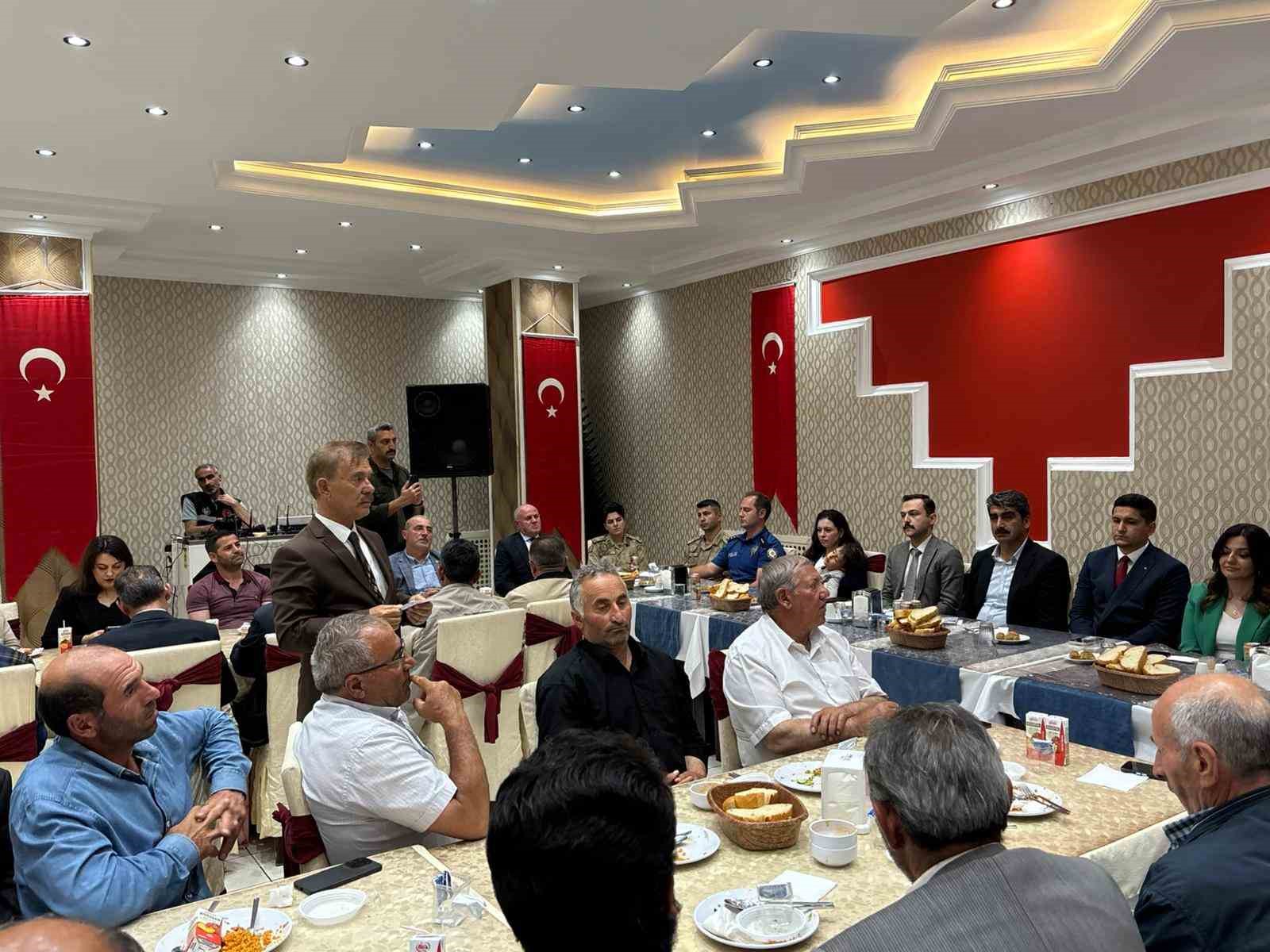 Aşkale Kaymakamı Emre Oğuztürk’e duygu dolu veda