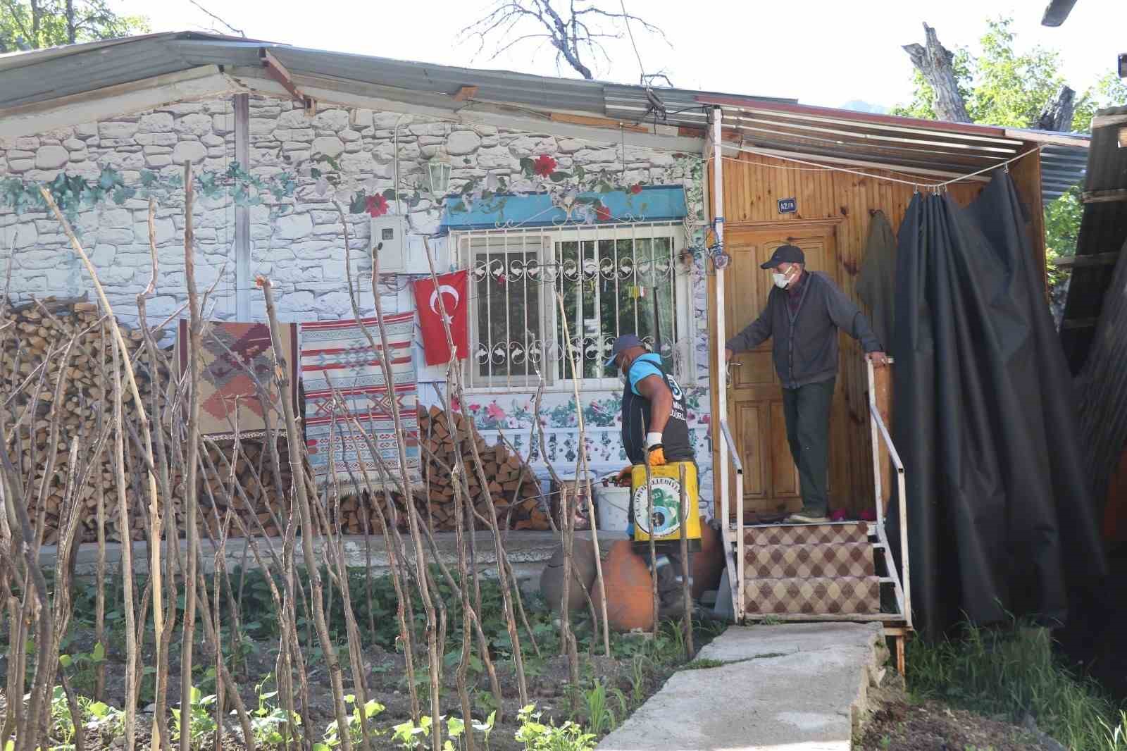 Oltu Belediyesi’nden kene ile mücadelede yoğun mesai