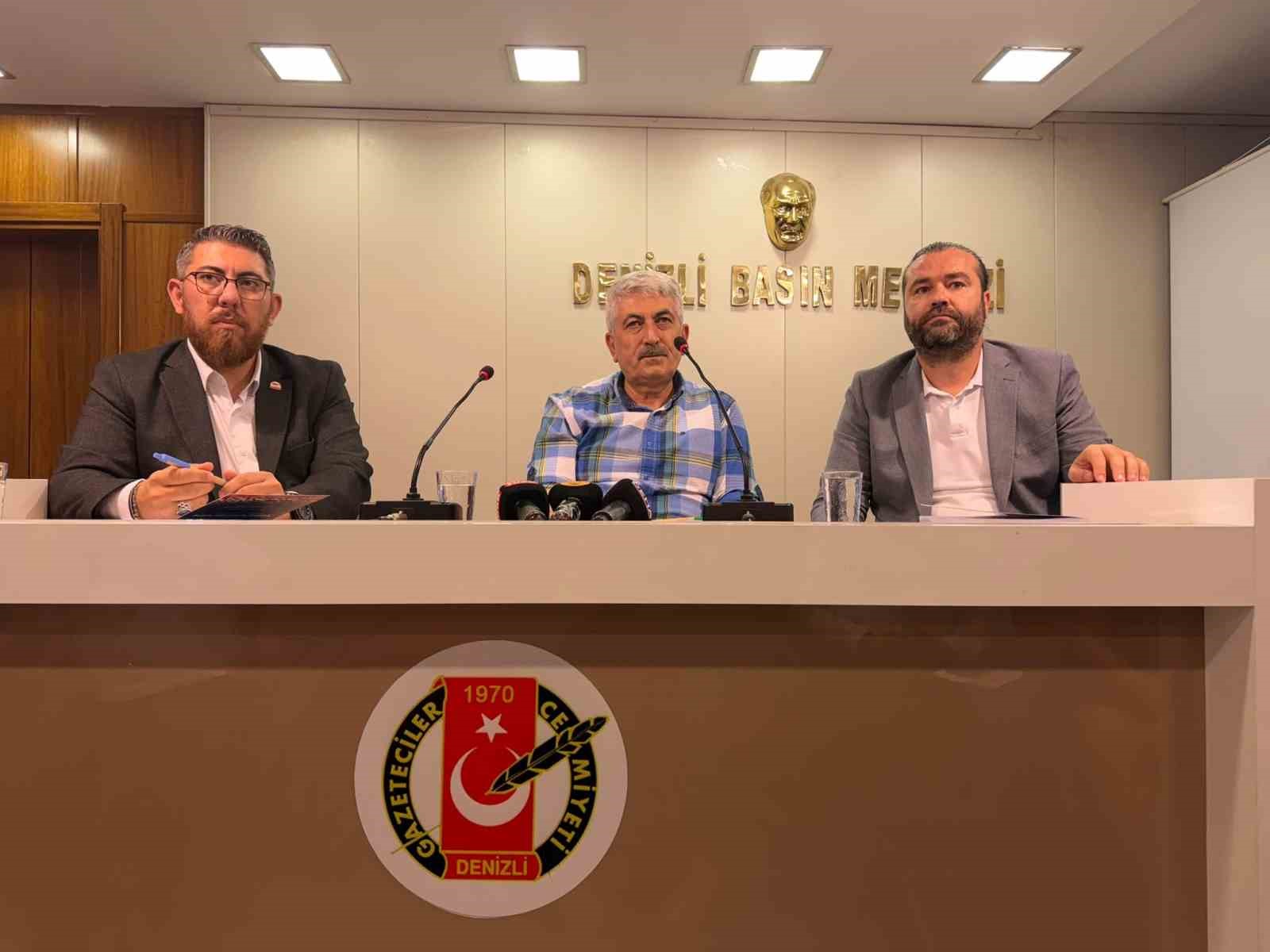 Yerel basın ve gazetecilerin sorunları Denizli’de konuşuldu