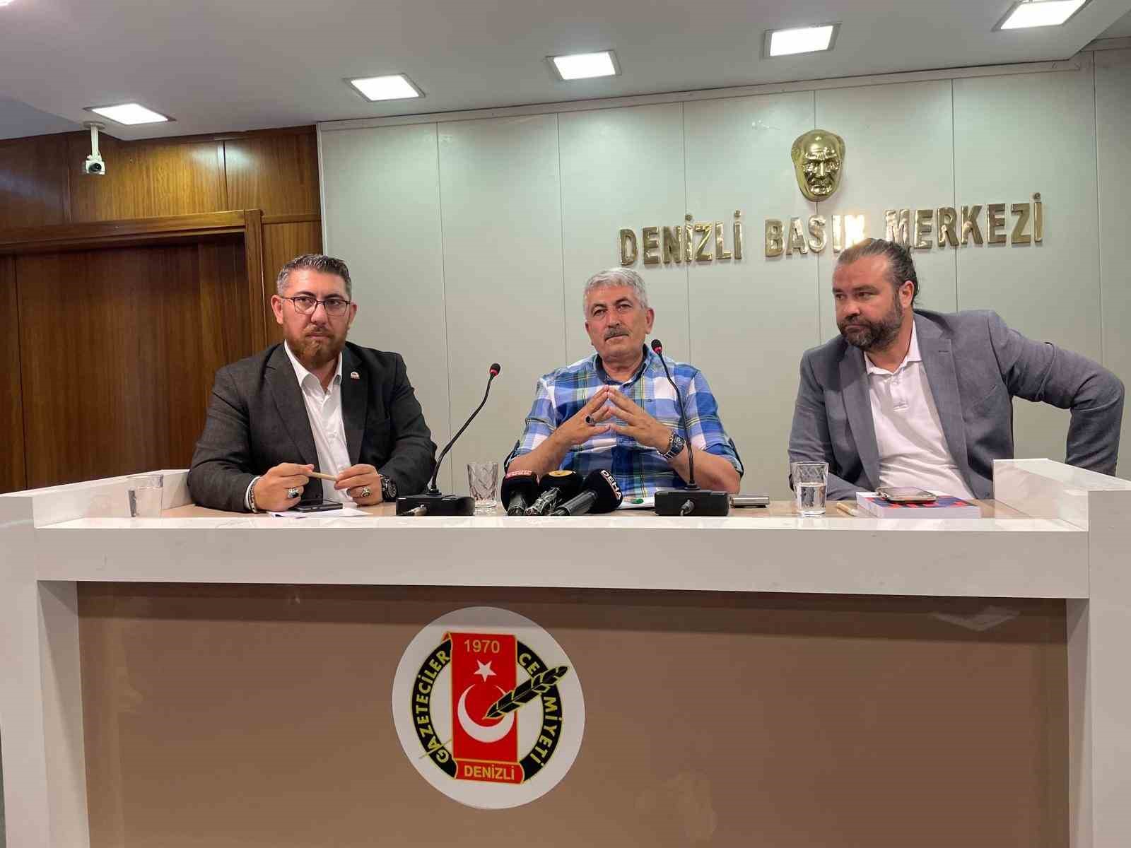 Yerel basın ve gazetecilerin sorunları Denizli’de konuşuldu