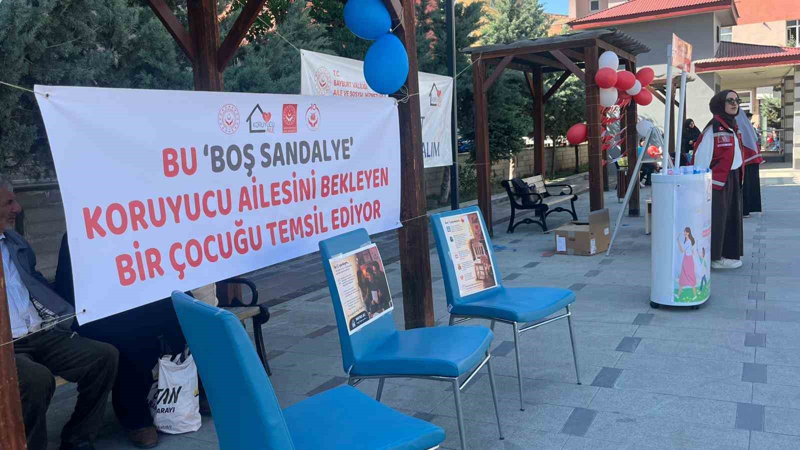 Bayburt’ta koruyucu aile hizmeti tanıtıldı