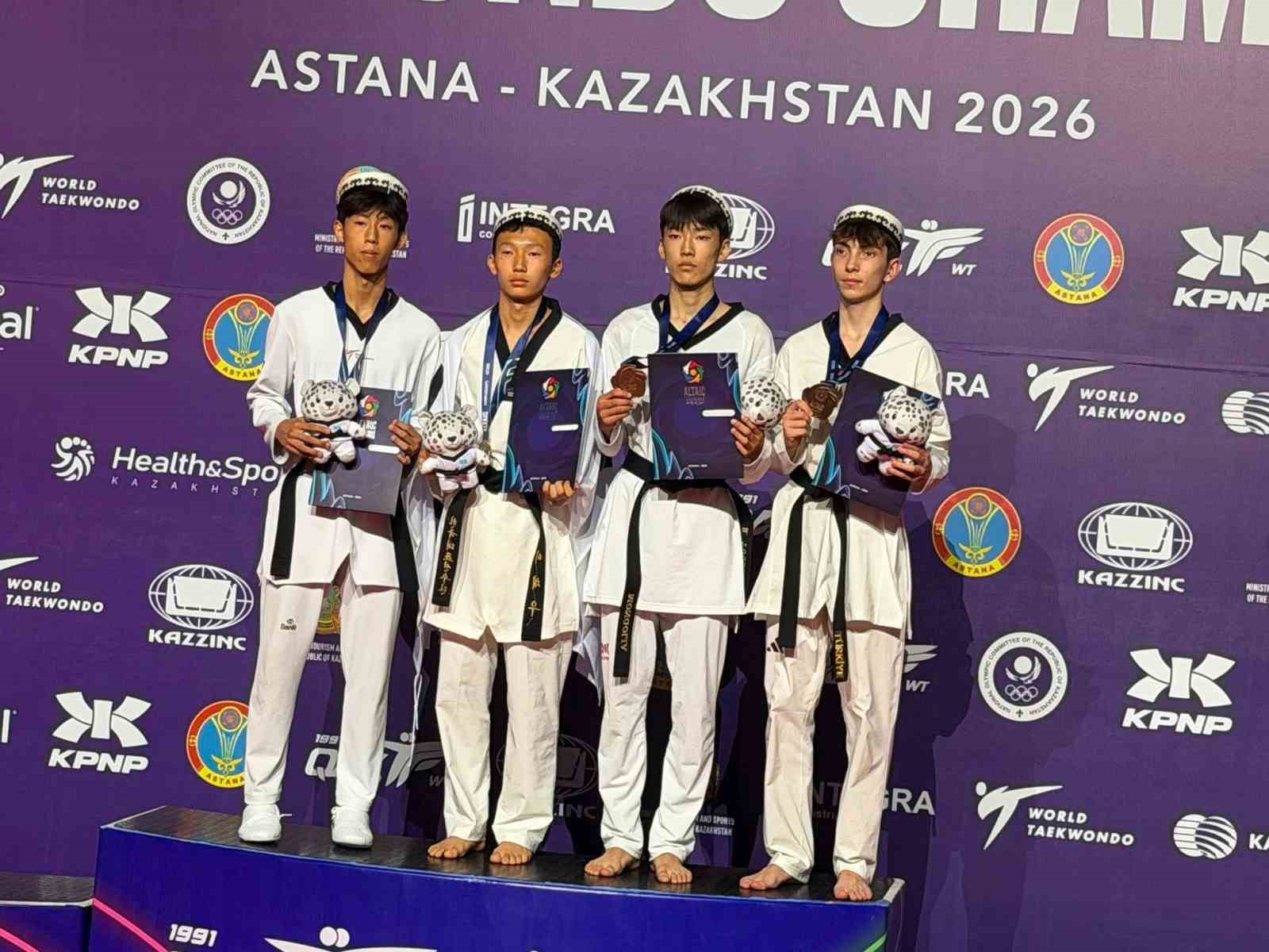 Bilecikli milli sporcudan bronz madalya