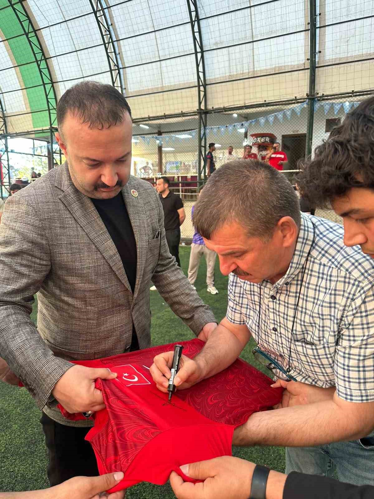 Şehit Astsubay İlhan Ongan’ın adı sahada yaşatıldı