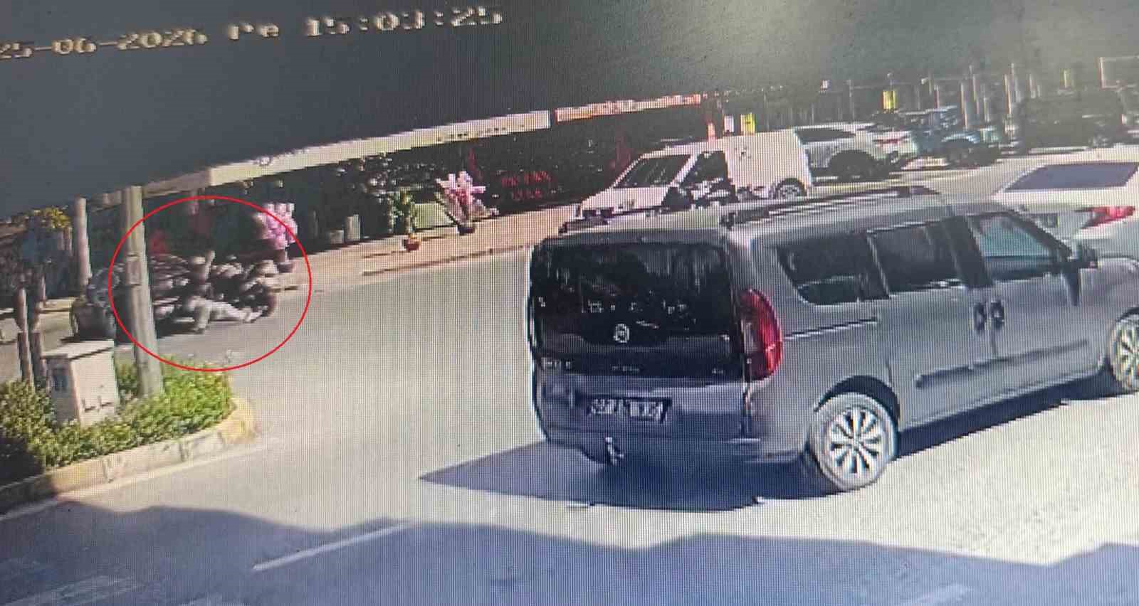 Aynı kavşakta bir saat arayla iki ayrı motosiklet kazası: 2 yaralı