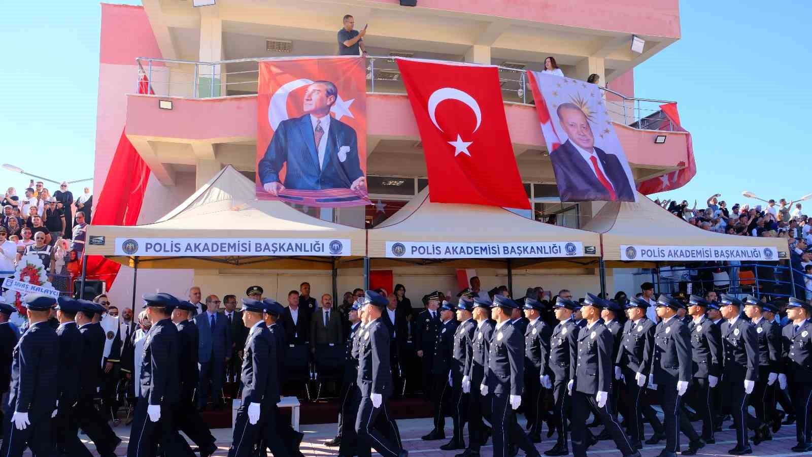 Karaman POMEM’de 409 polis adayı mezun oldu