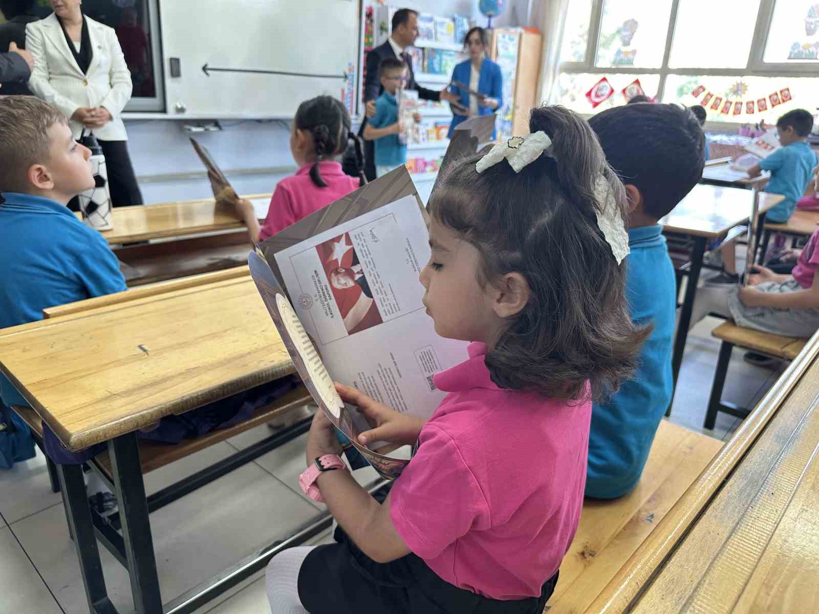 Burdur’da 42 bin 82 öğrenci karne alarak yaz tatiline başladı