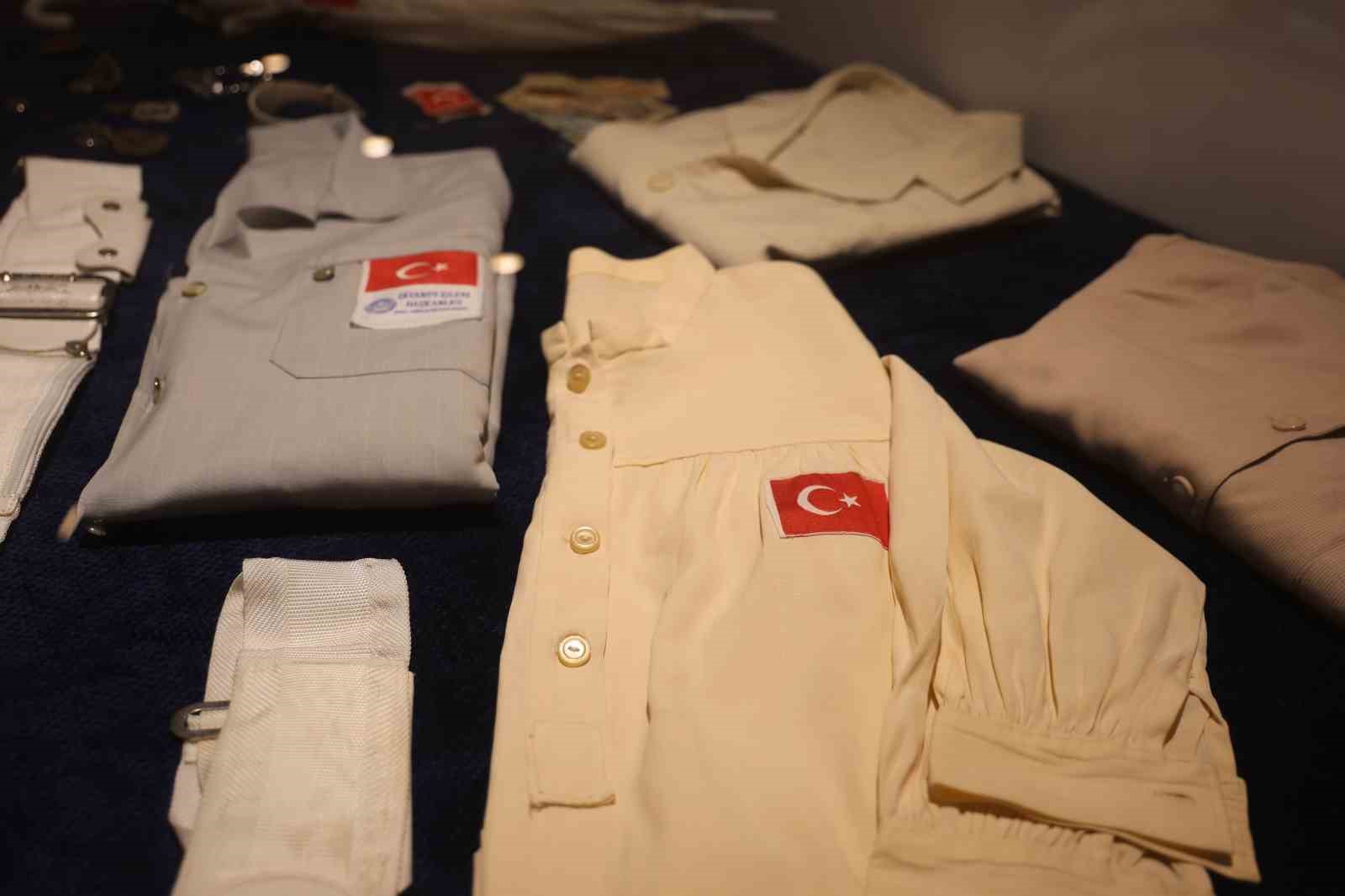Kutsal topraklara uzanan yolculuğun hatıraları Konya’da sergileniyor