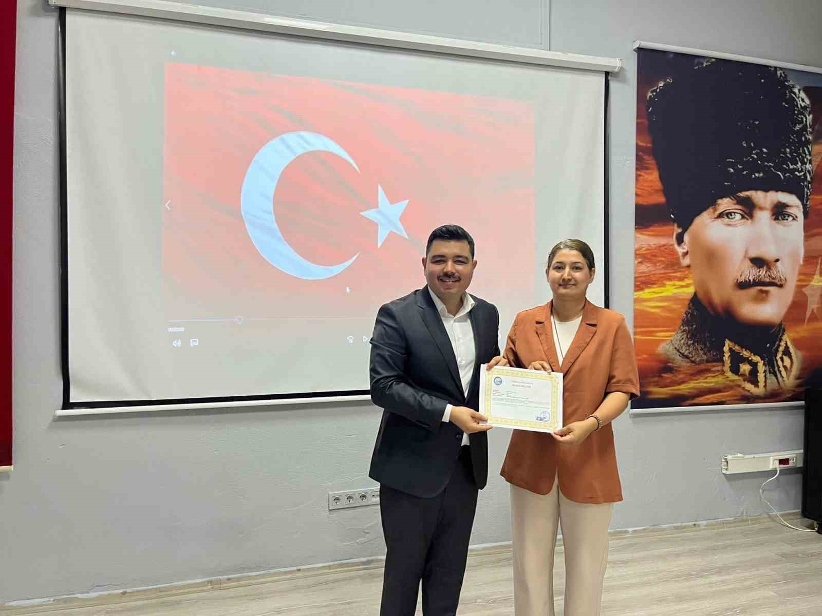 Türkeli’de 42 öğretmene başarı belgesi
