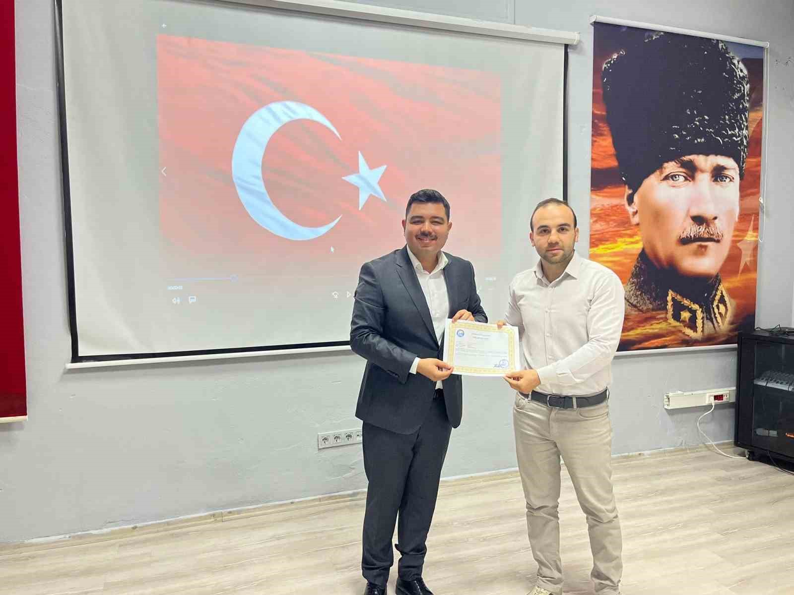 Türkeli’de 42 öğretmene başarı belgesi