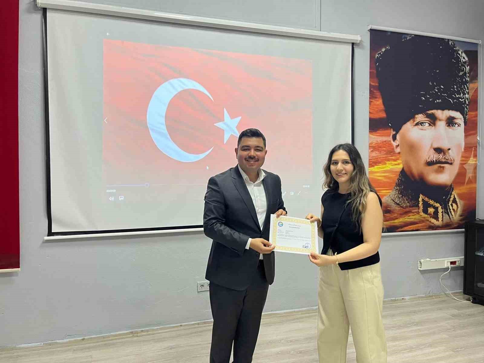 Türkeli’de 42 öğretmene başarı belgesi