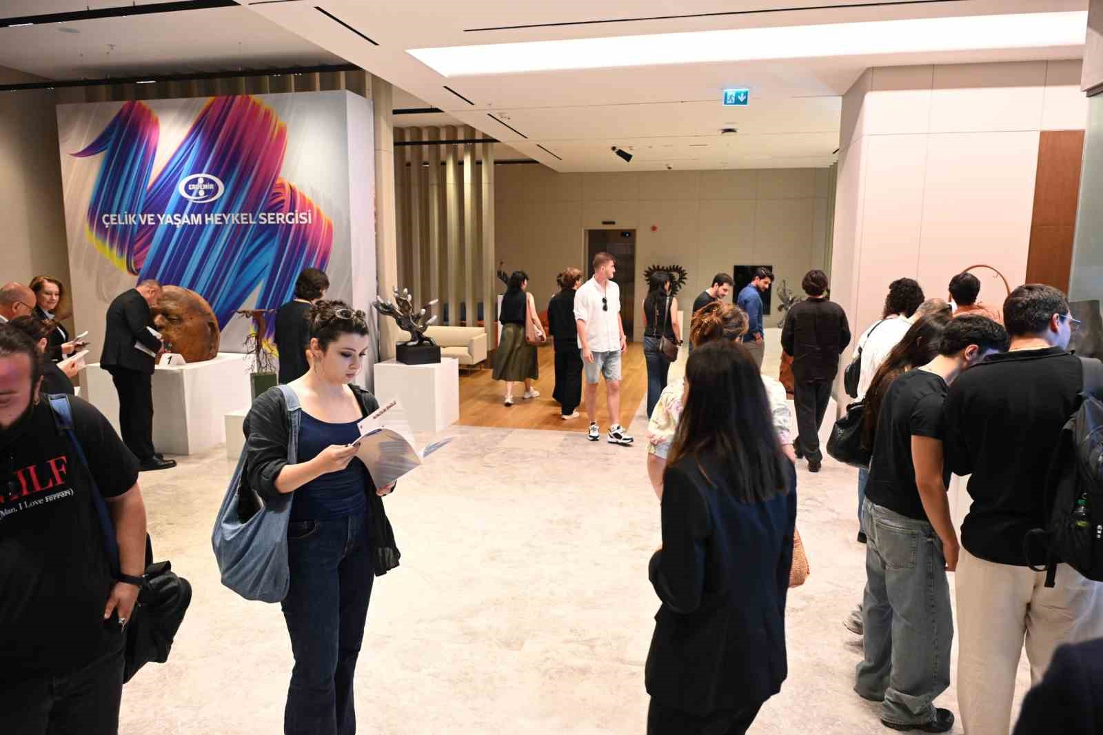 Erdemir, çeliği sanatla buluşturan genç yetenekleri ödüllendirdi
