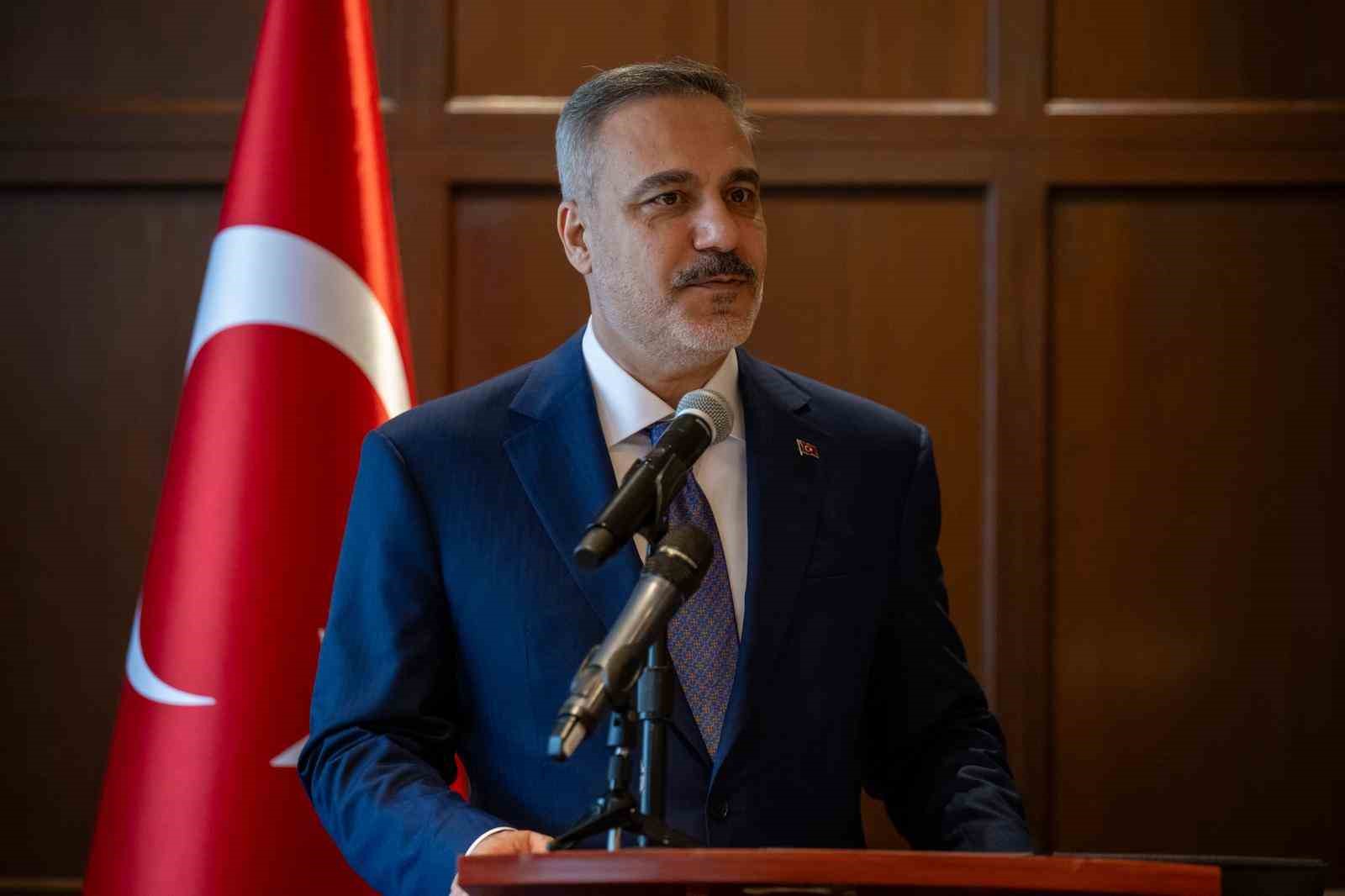 Bakan Fidan, Kanada’da Türk iş adamlarıyla bir araya geldi