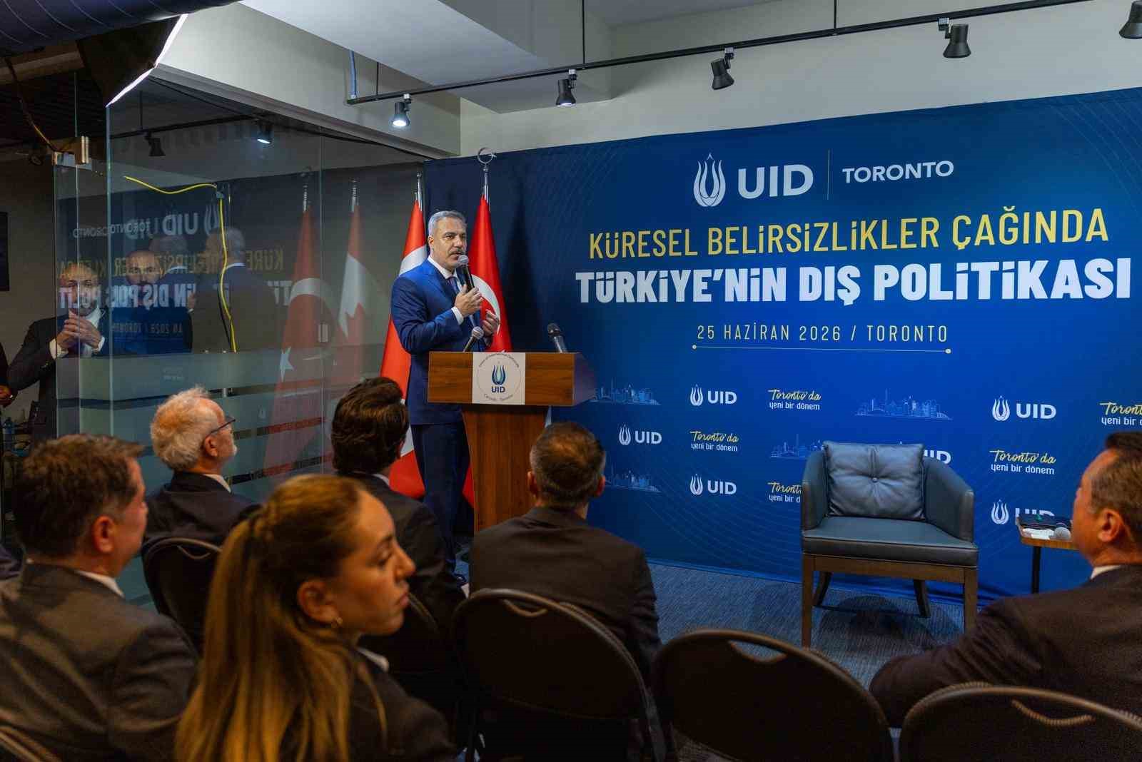 Bakan Fidan, Kanada’da Türk iş adamlarıyla bir araya geldi