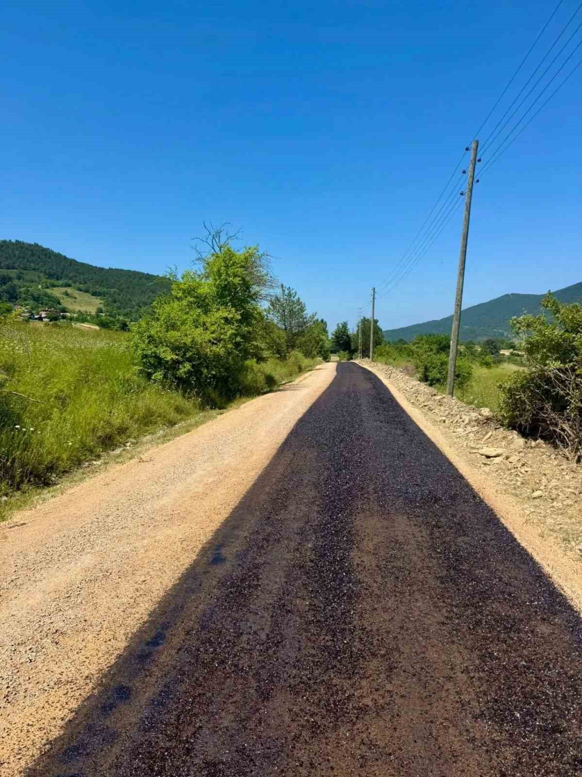 Sinop’ta köy yolları yenileniyor