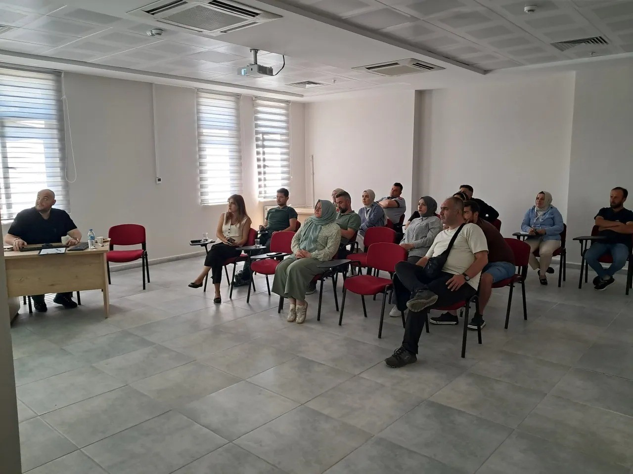 Acil servis personeline veri giriş eğitimi