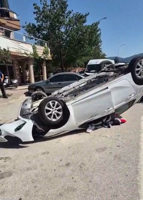 Bilecik’teki feci kaza güvenlik kamerasınca kaydedildi