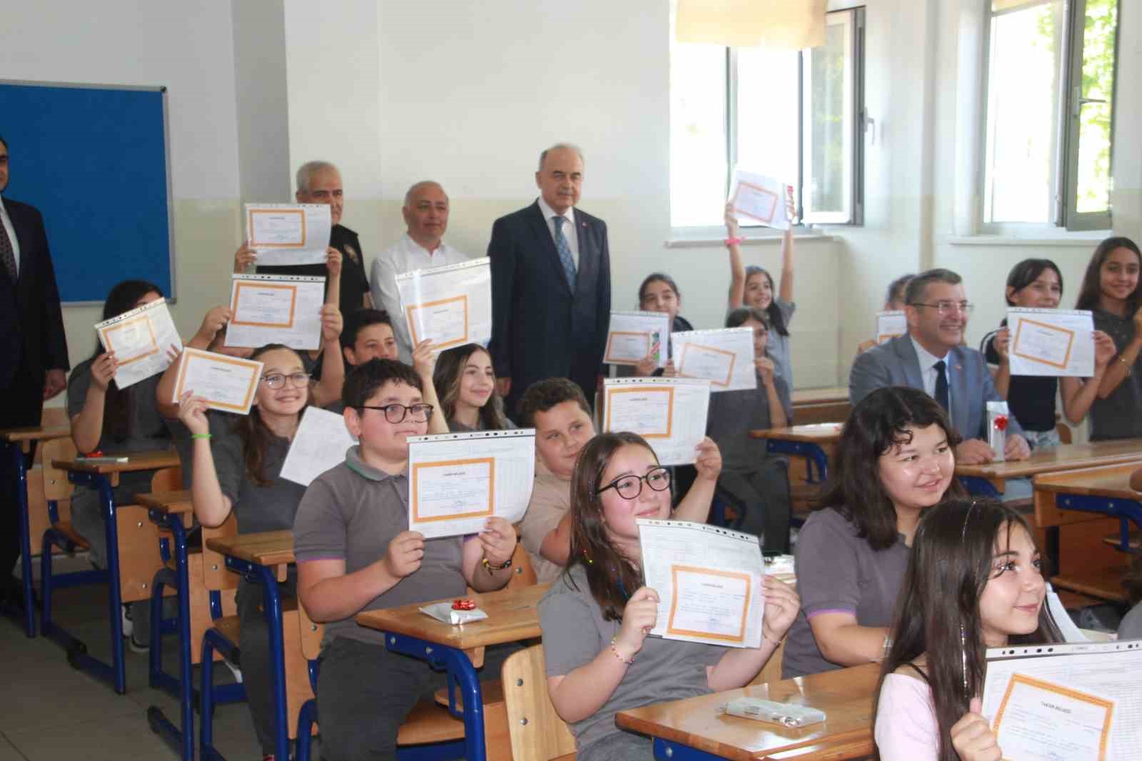 Ordu’da 123 bin öğrencinin karne heyecanı