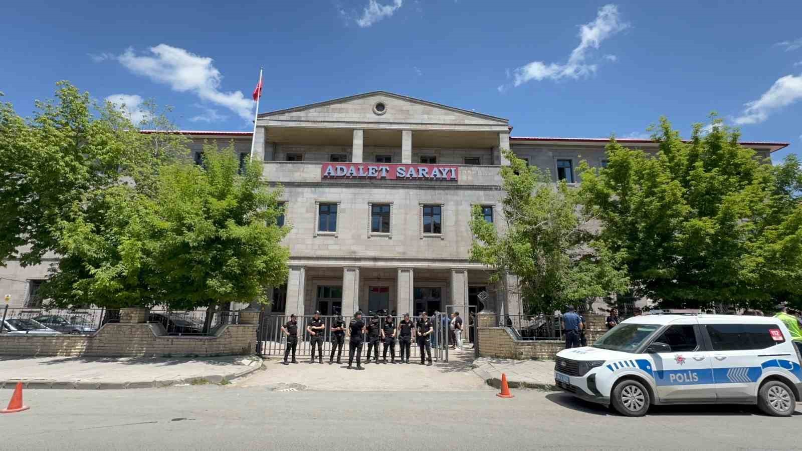 Leyla Aydemir davasında karar: Amcaya müebbet, 6 sanığa beraat