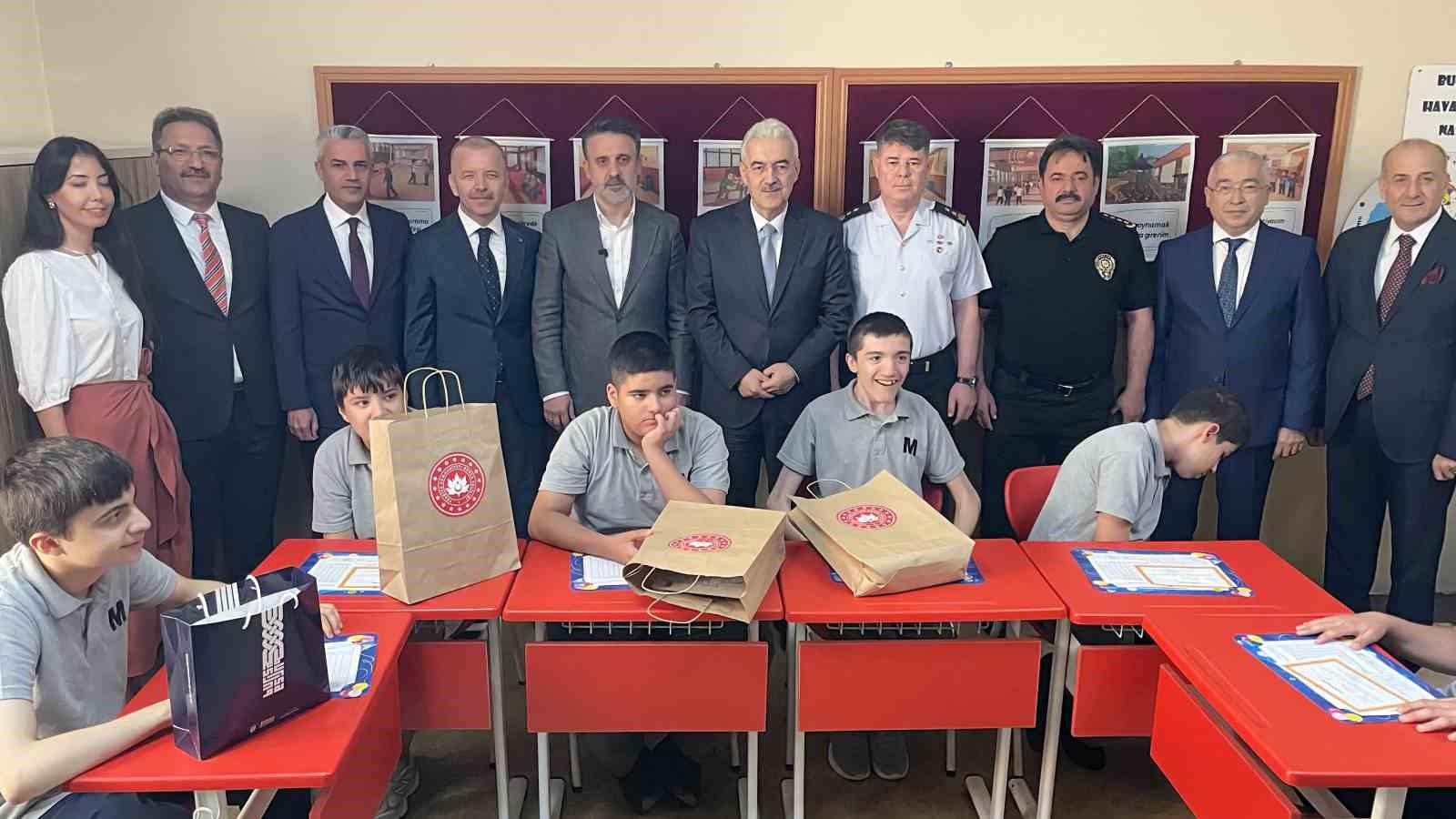 Bursa’da 620 bin 931 öğrenci tatile ’merhaba’ dedi
